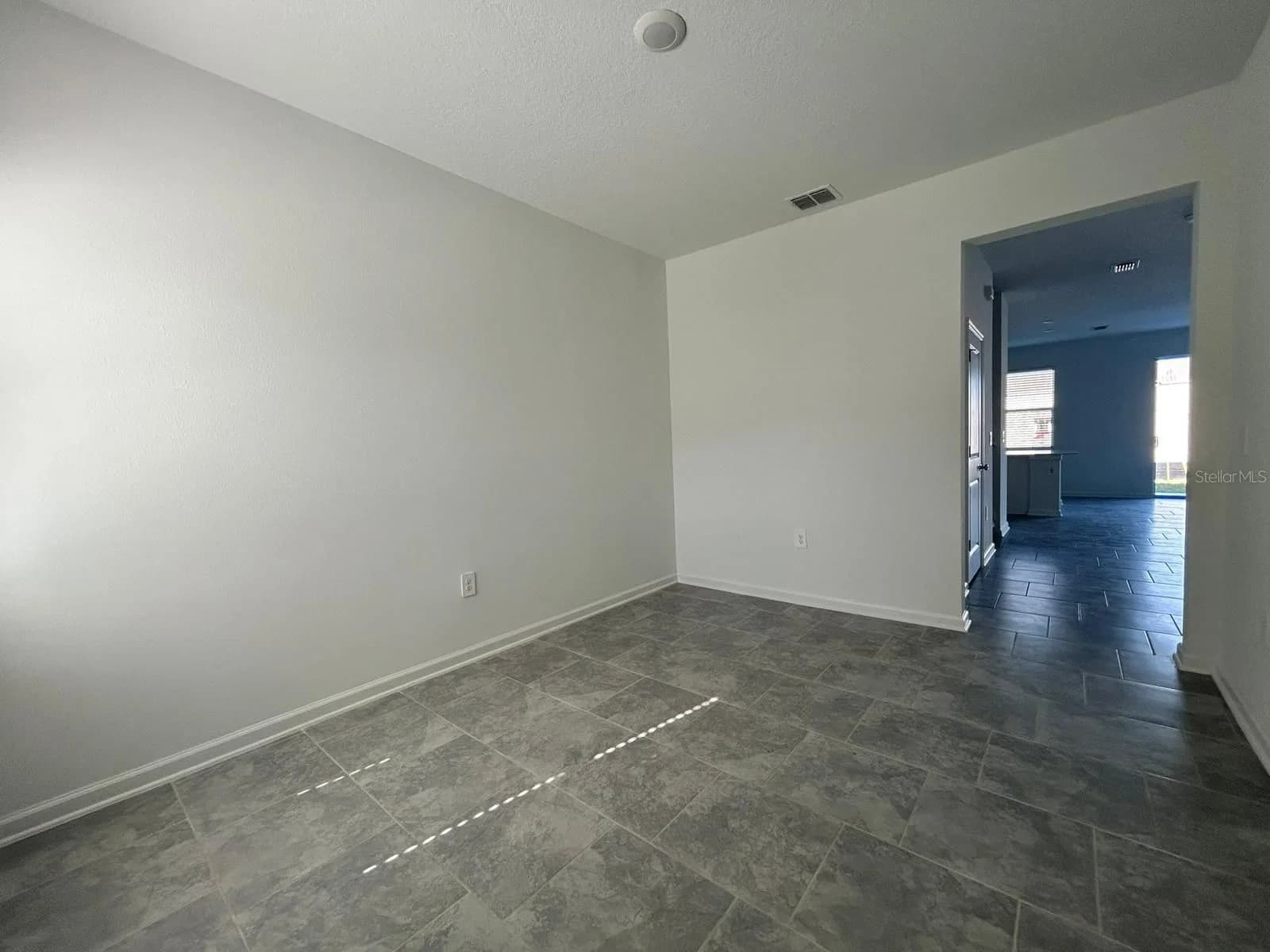 3019 CHANTILLY 4