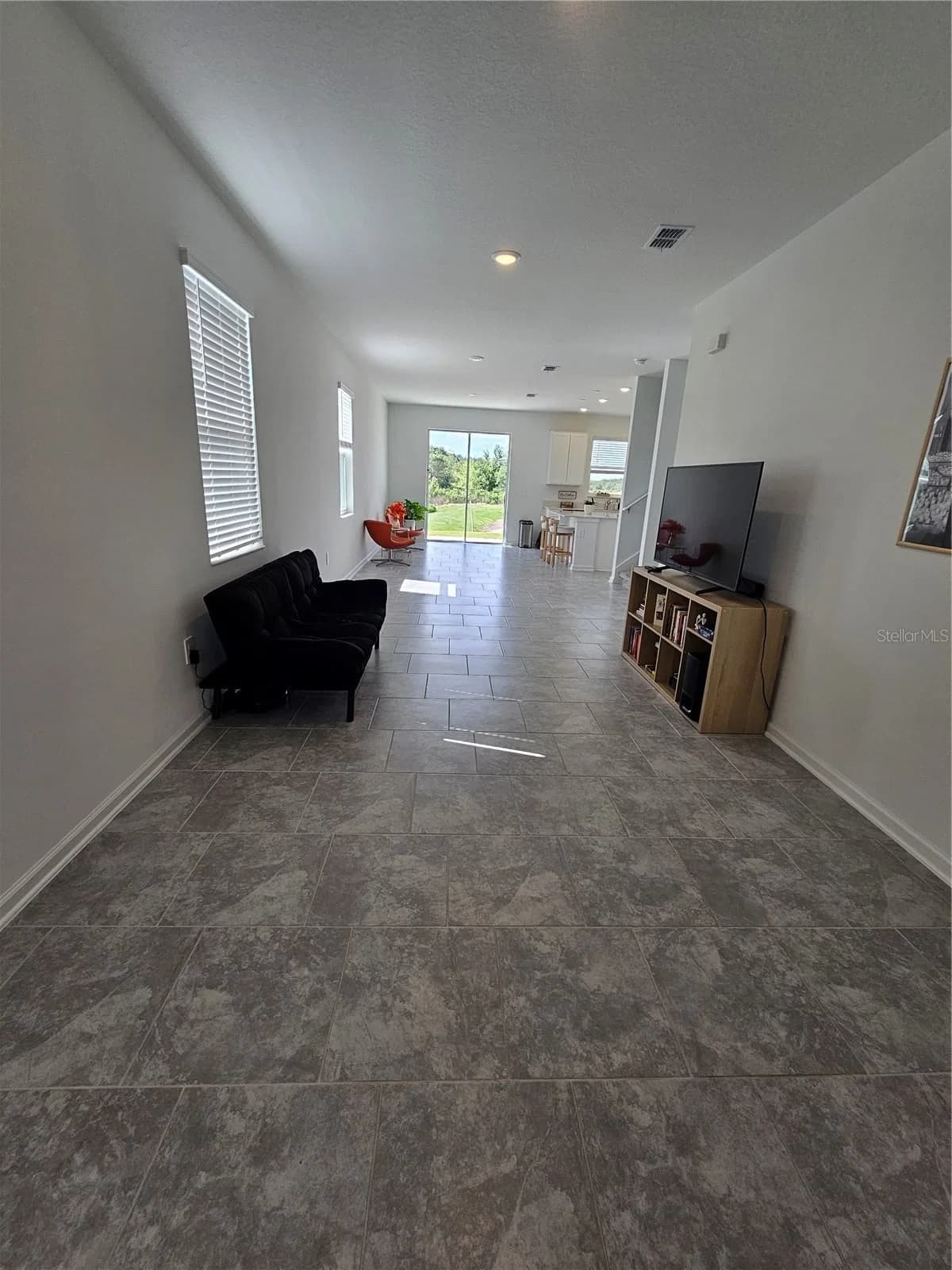 3054 CHANTILLY 4