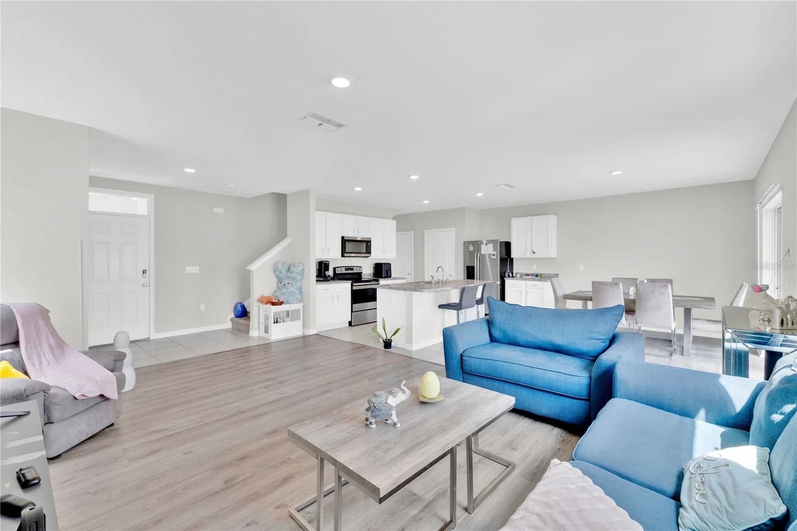 167 EAGLEVIEW 4