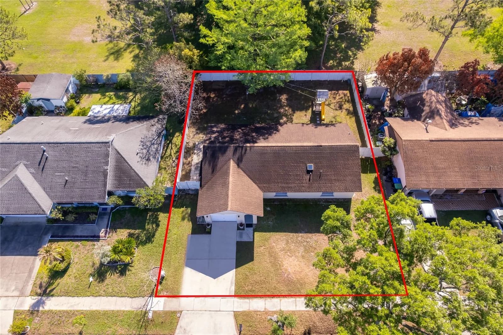 12141 CAPER Street, Orlando, FL 32837 2
