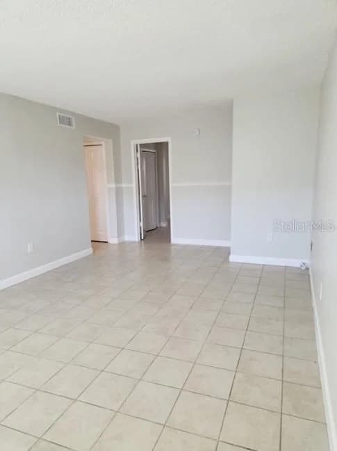 817 SKY LAKE Circle #A, Orlando, FL 32809 3