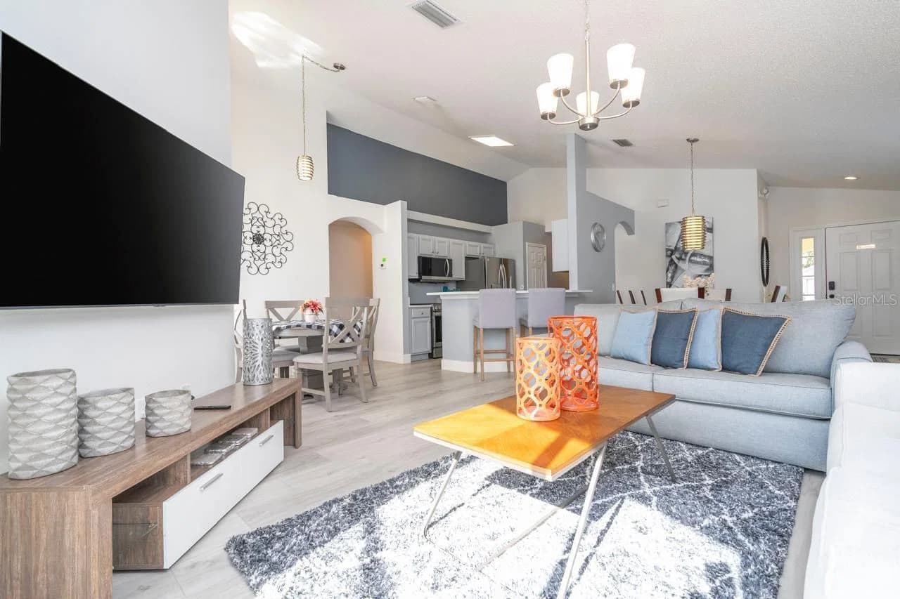 2673 EMERALD ISLAND 4