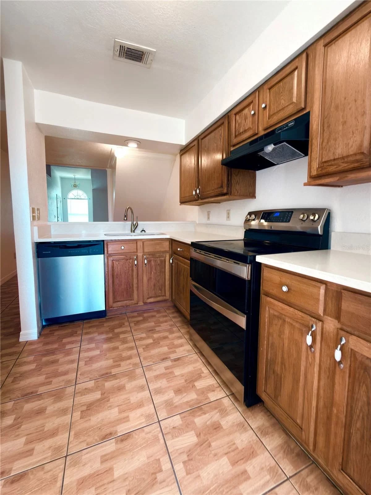 3136 ENCLAVE CT 5