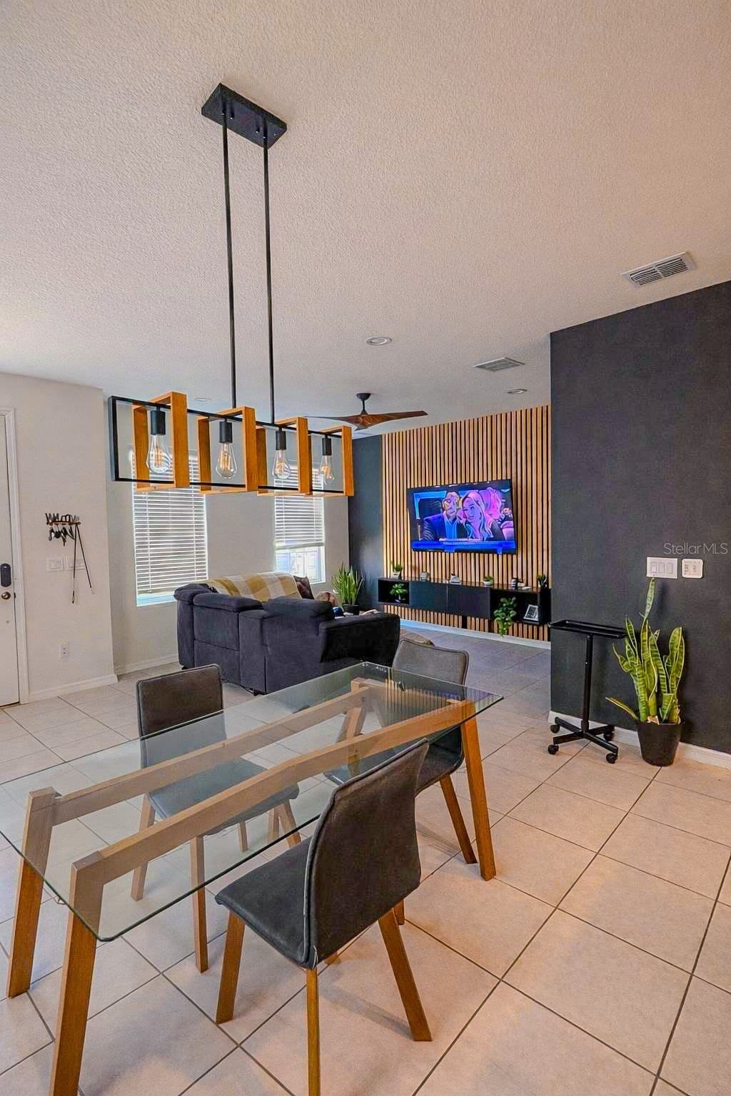 1776 FULFILLMENT, Kissimmee, FL 34744 3