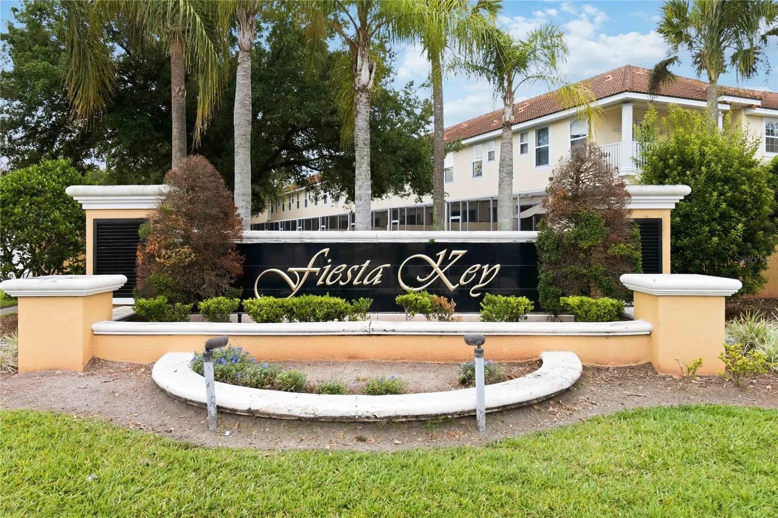 4729 CORAL CASTLE 4