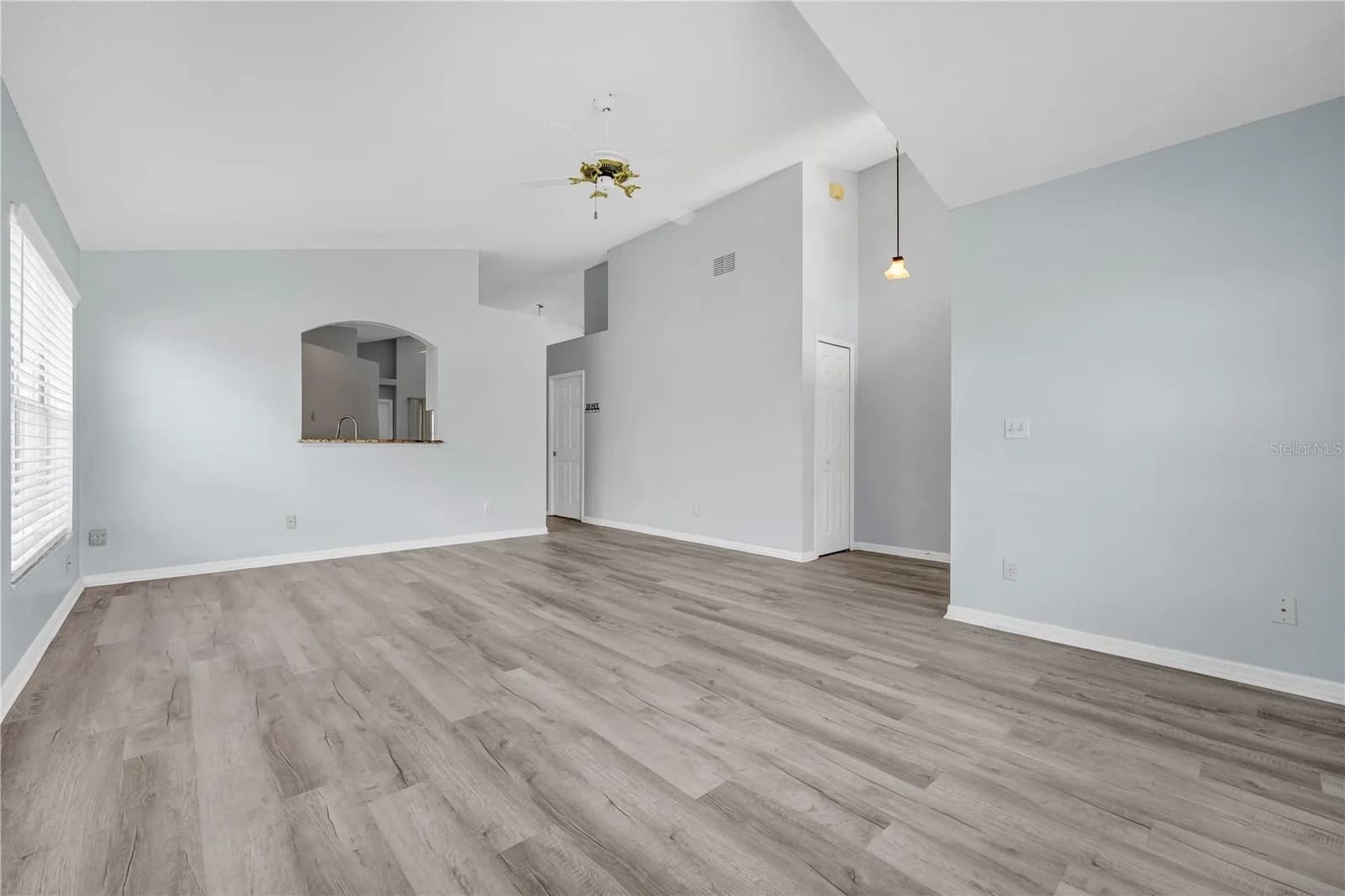 515 LAKE DAVENPORT 5
