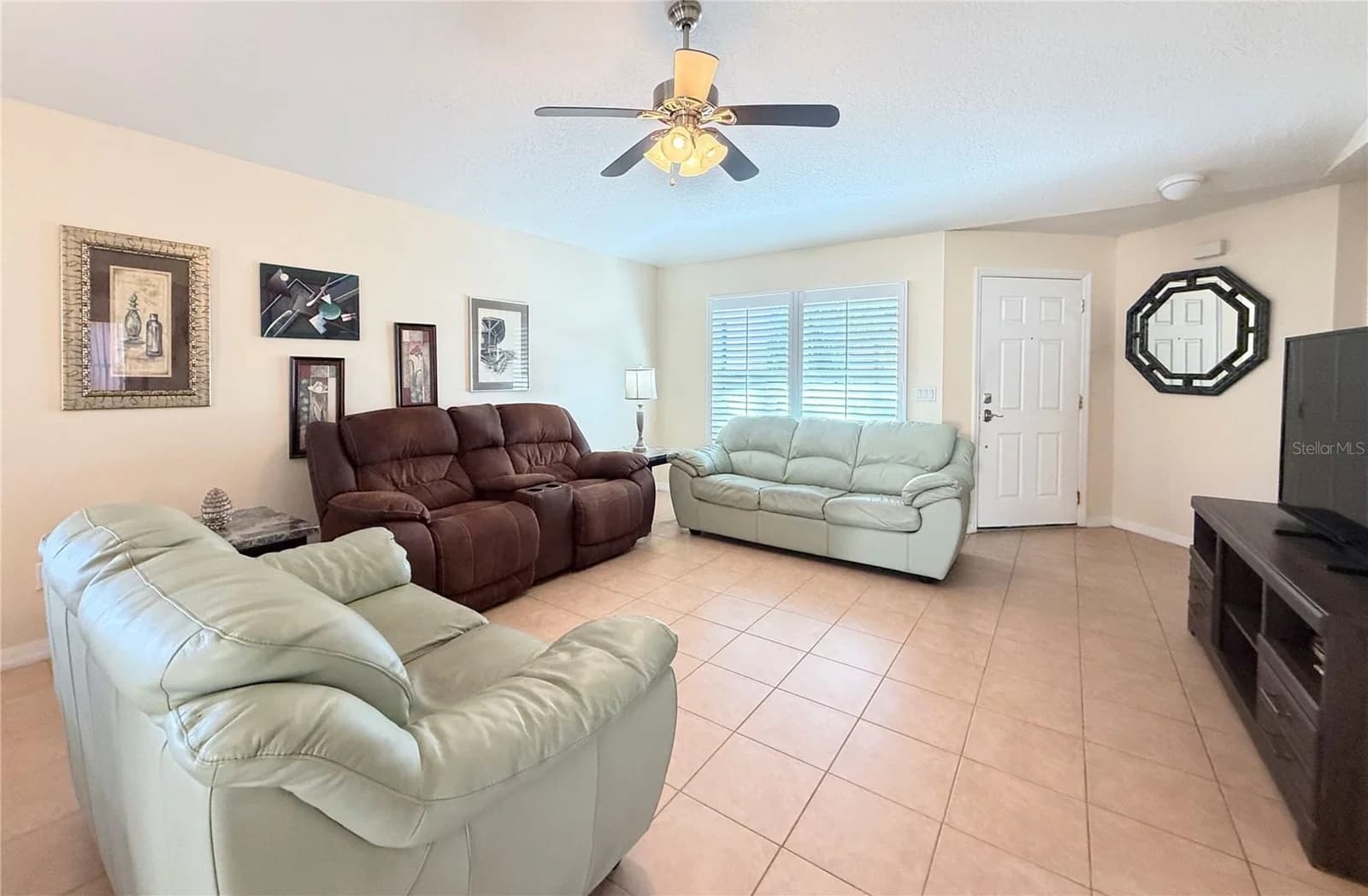 537 GRAND CANAL 3