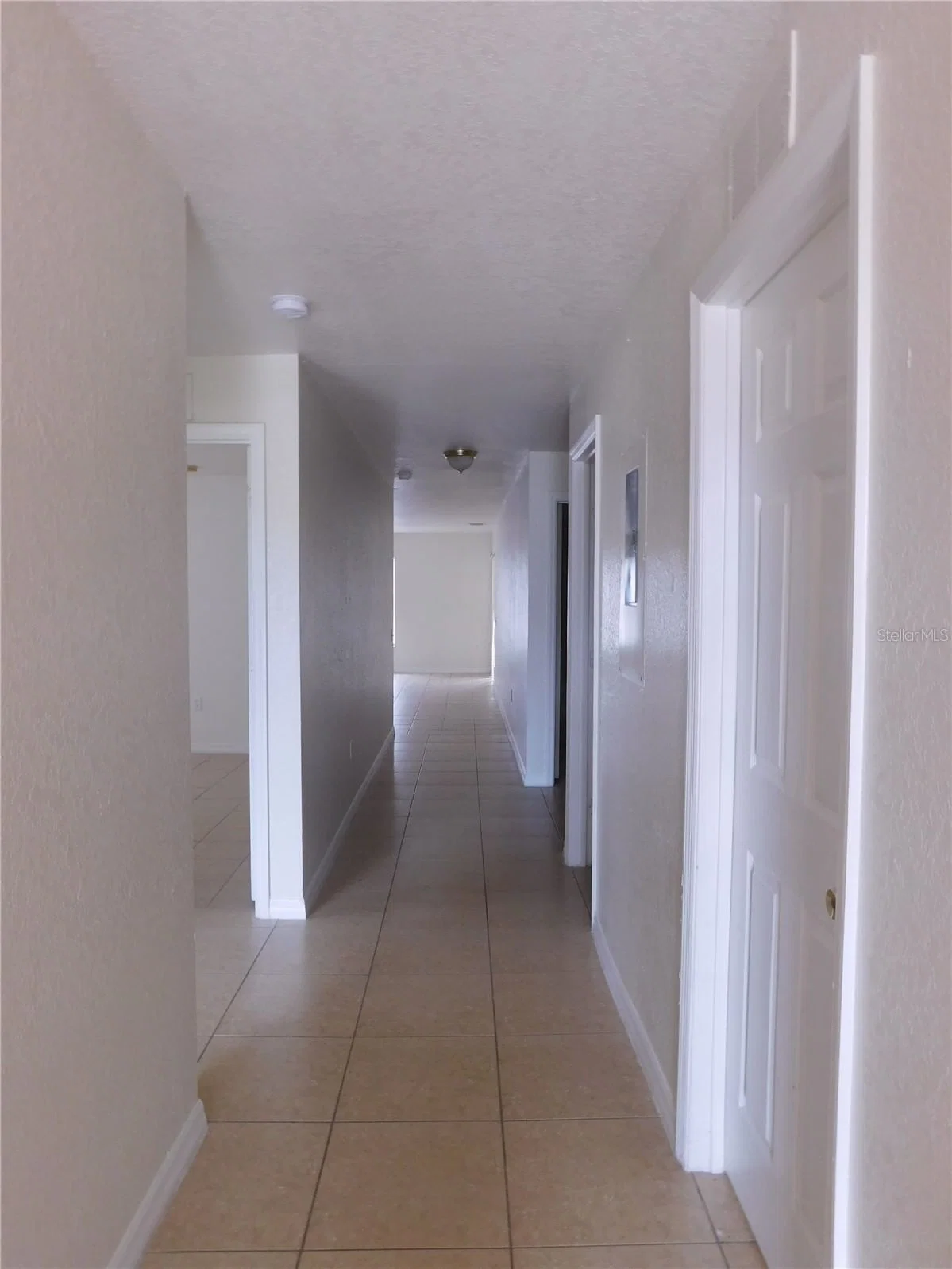 756 CAMEL, Kissimmee, FL 34759 2
