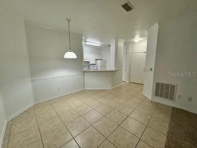 3611 CONROY #818 5