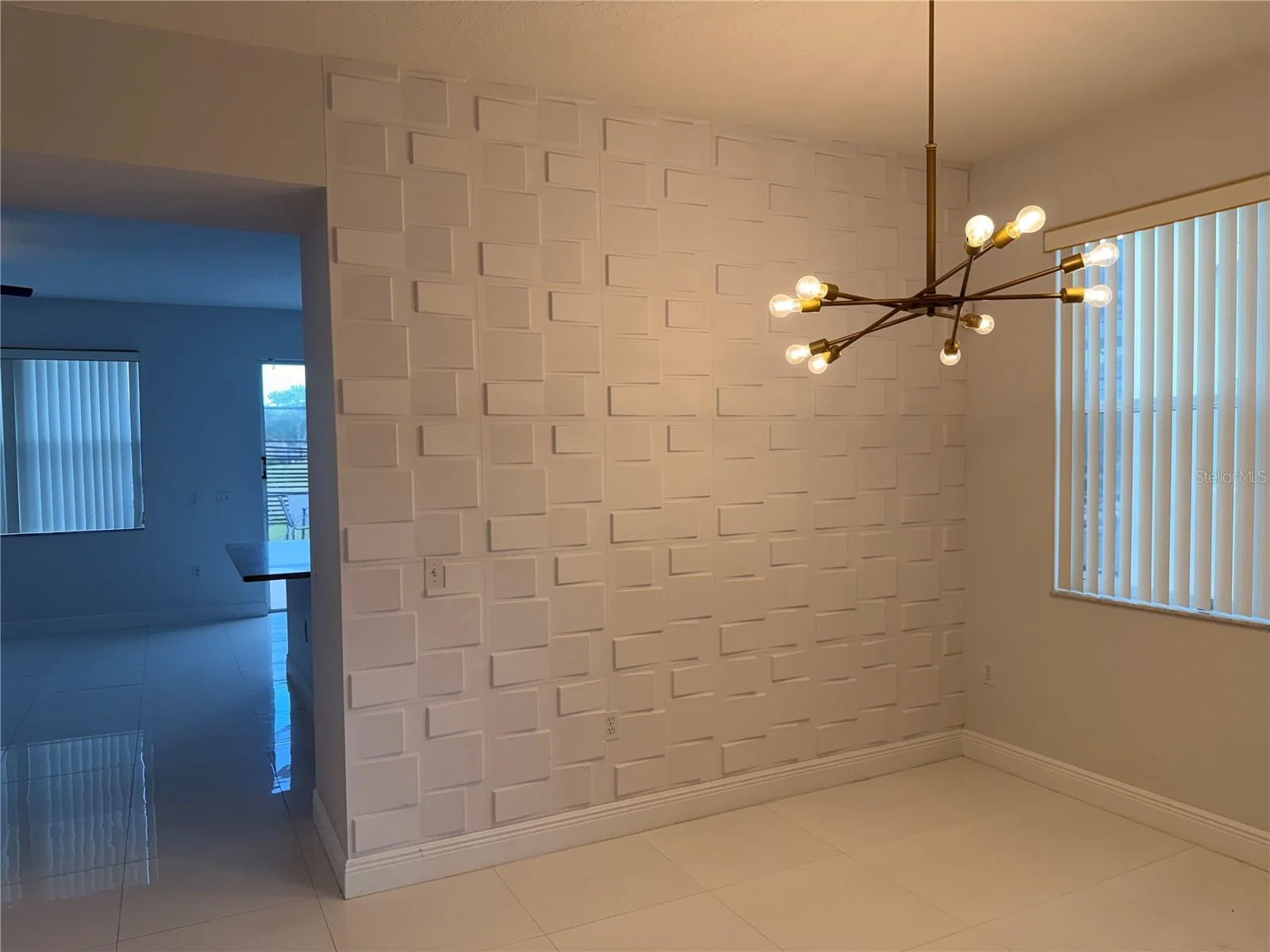 1112 PINE RIDGE 5