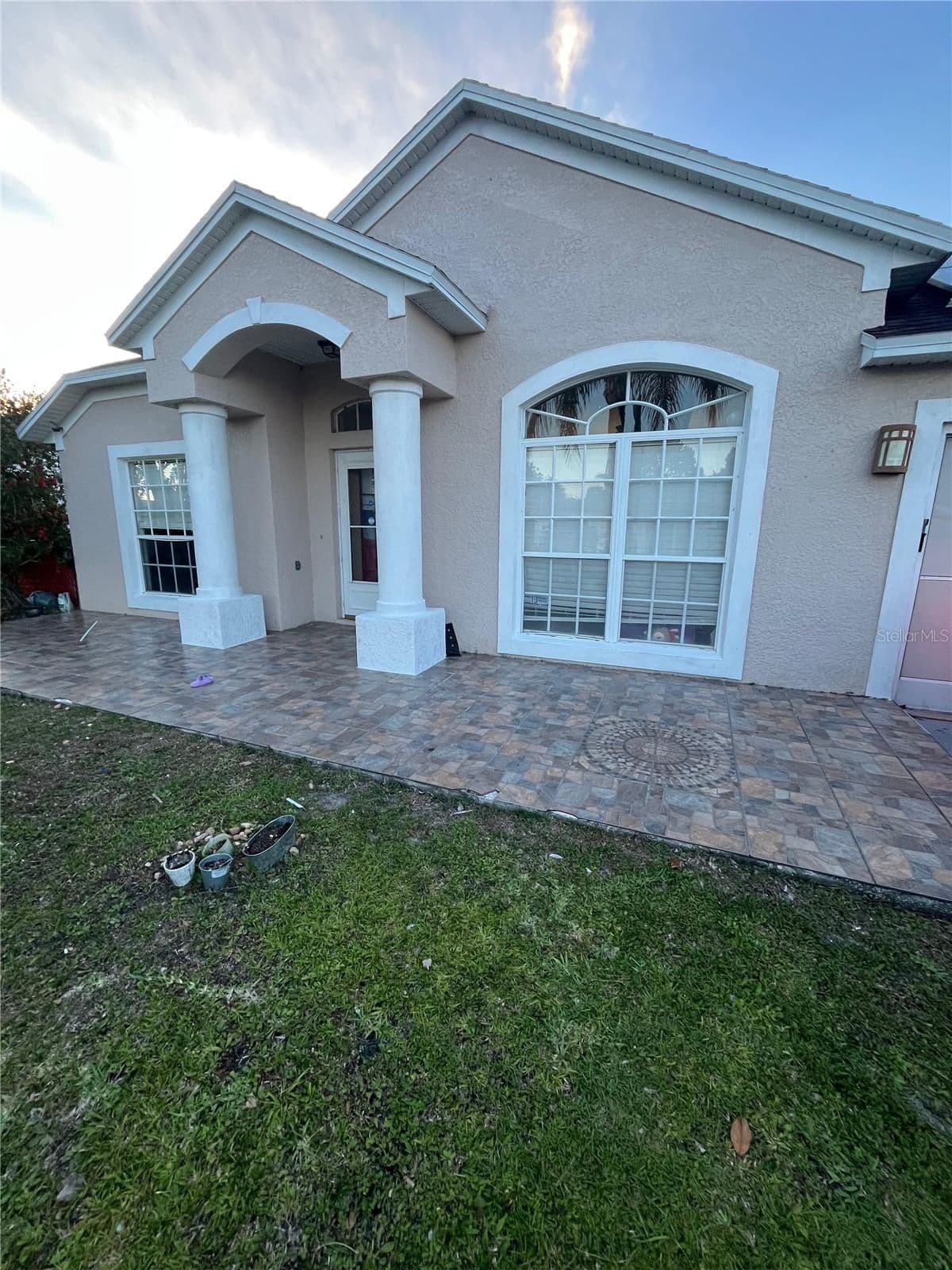 823 OGNON, Kissimmee, FL 34759 3