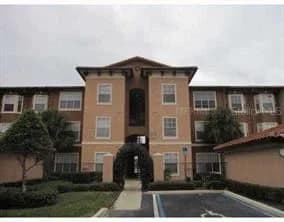 5542 METROWEST Boulevard #106, Orlando, FL 32811