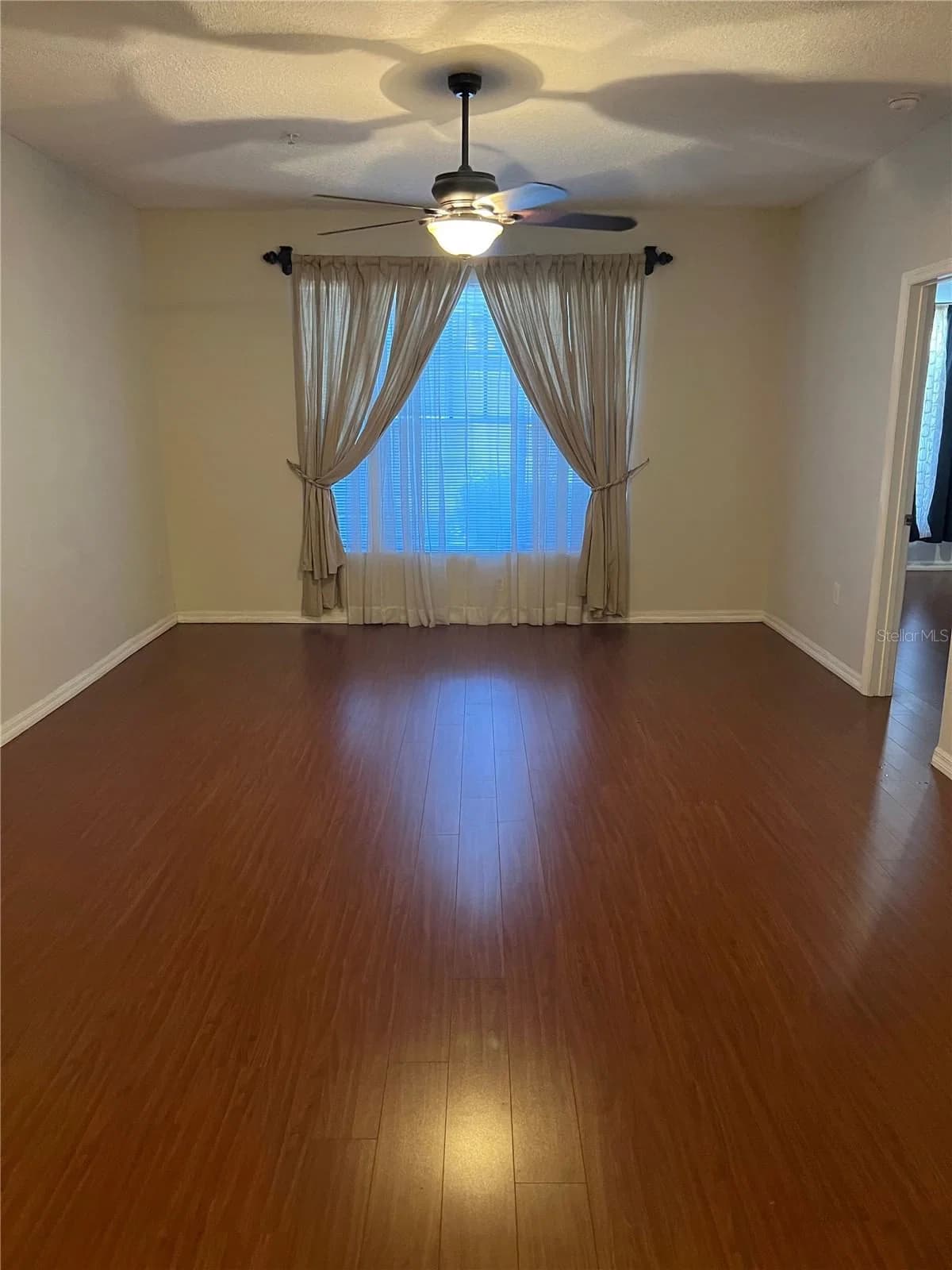5542 METROWEST Boulevard #106 4