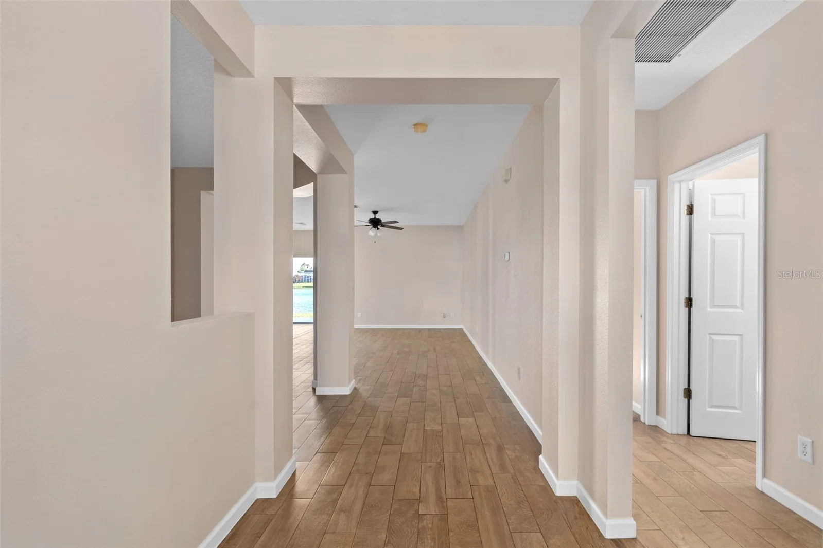 1513 HARRIER Drive 5