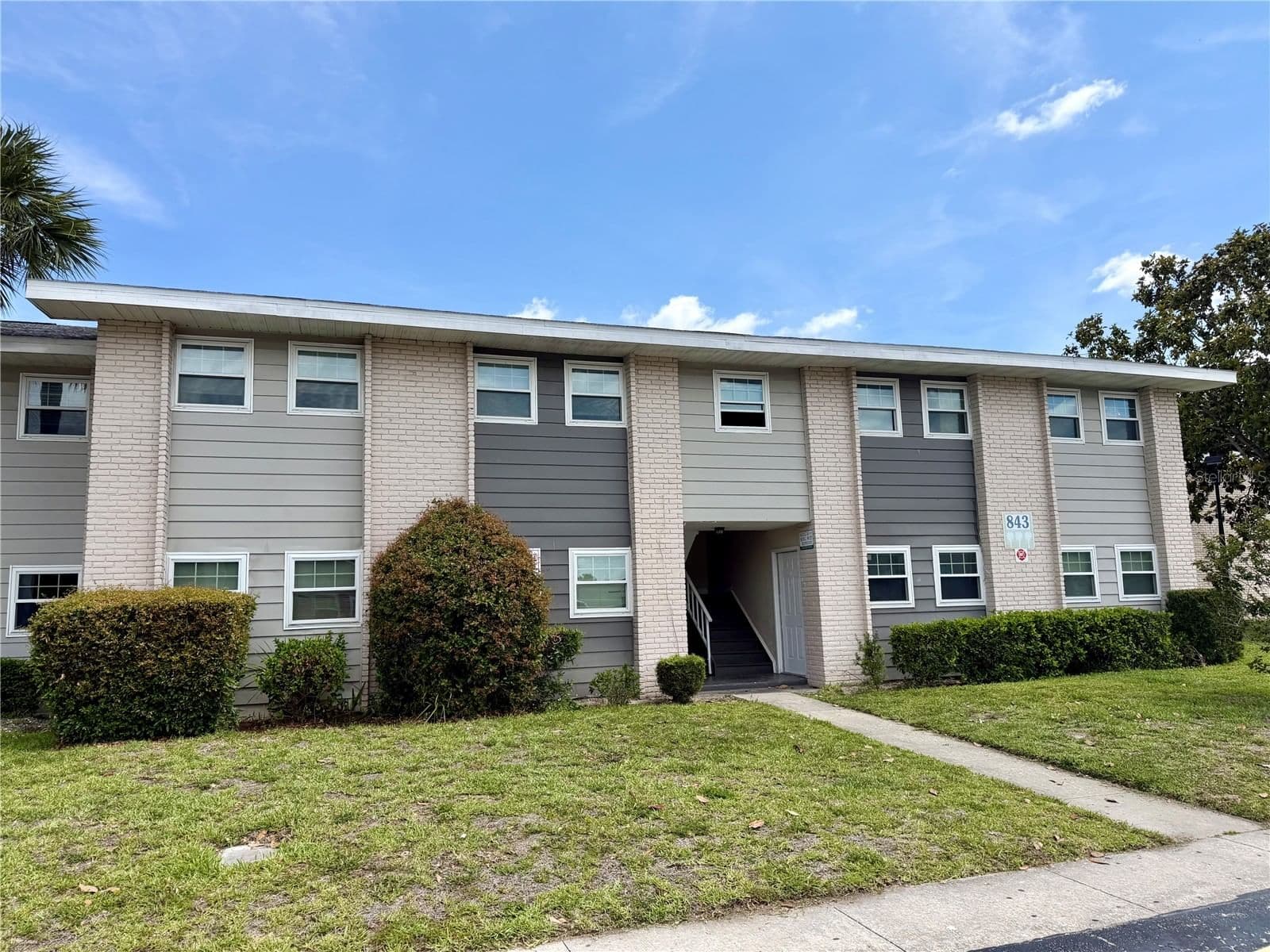 843 SKY LAKE Circle #D, Orlando, FL 32809