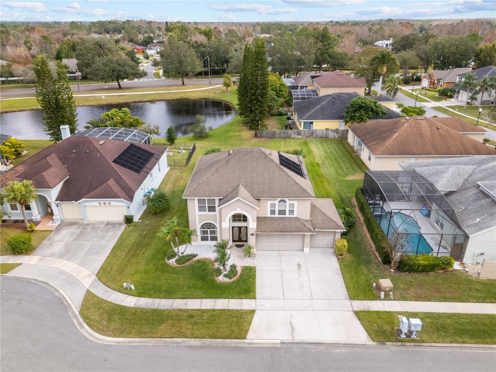 617 LAKESCAPE Court, Orlando, FL 32828 2