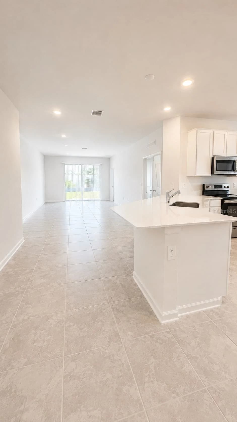 506 HATTERAS 2