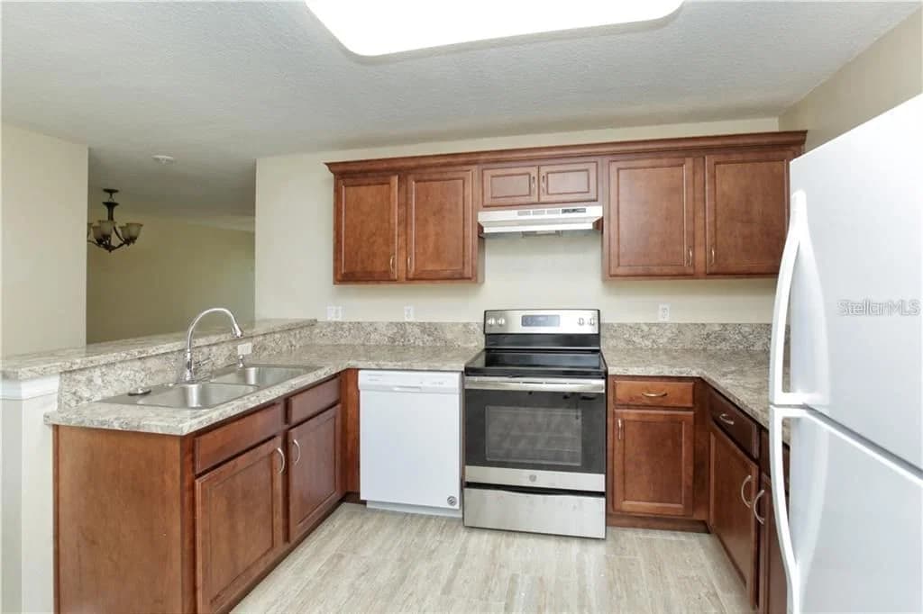8829 GRAND PALMS, Kissimmee, FL 34747 2