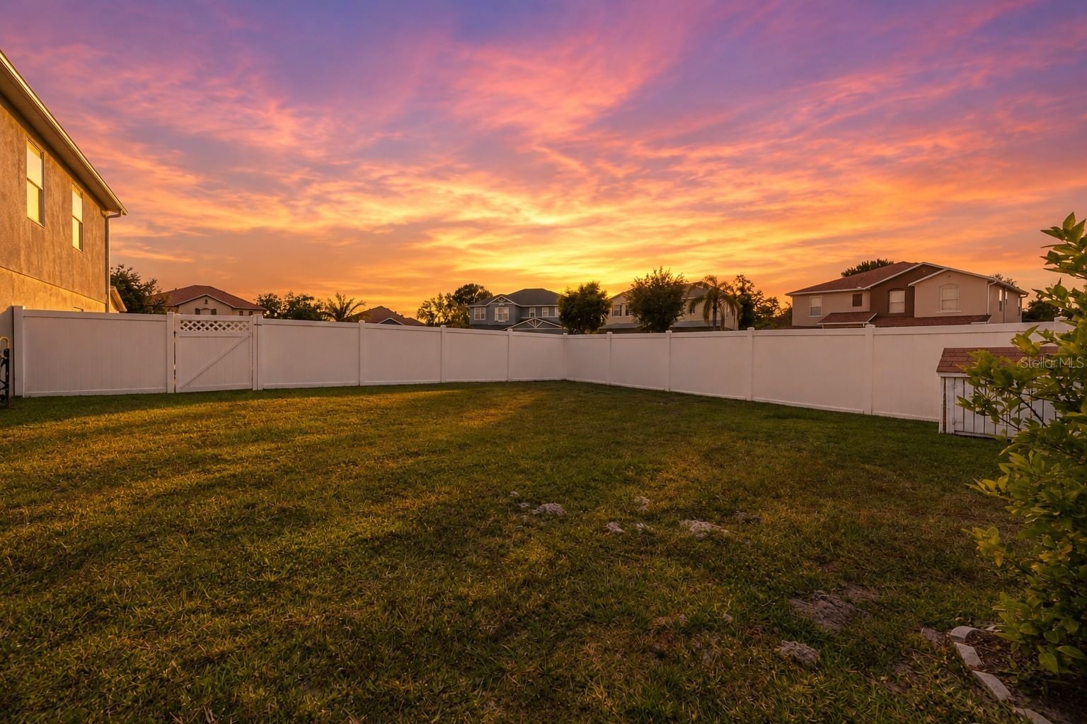 831 NEPTUNE POINTE 4