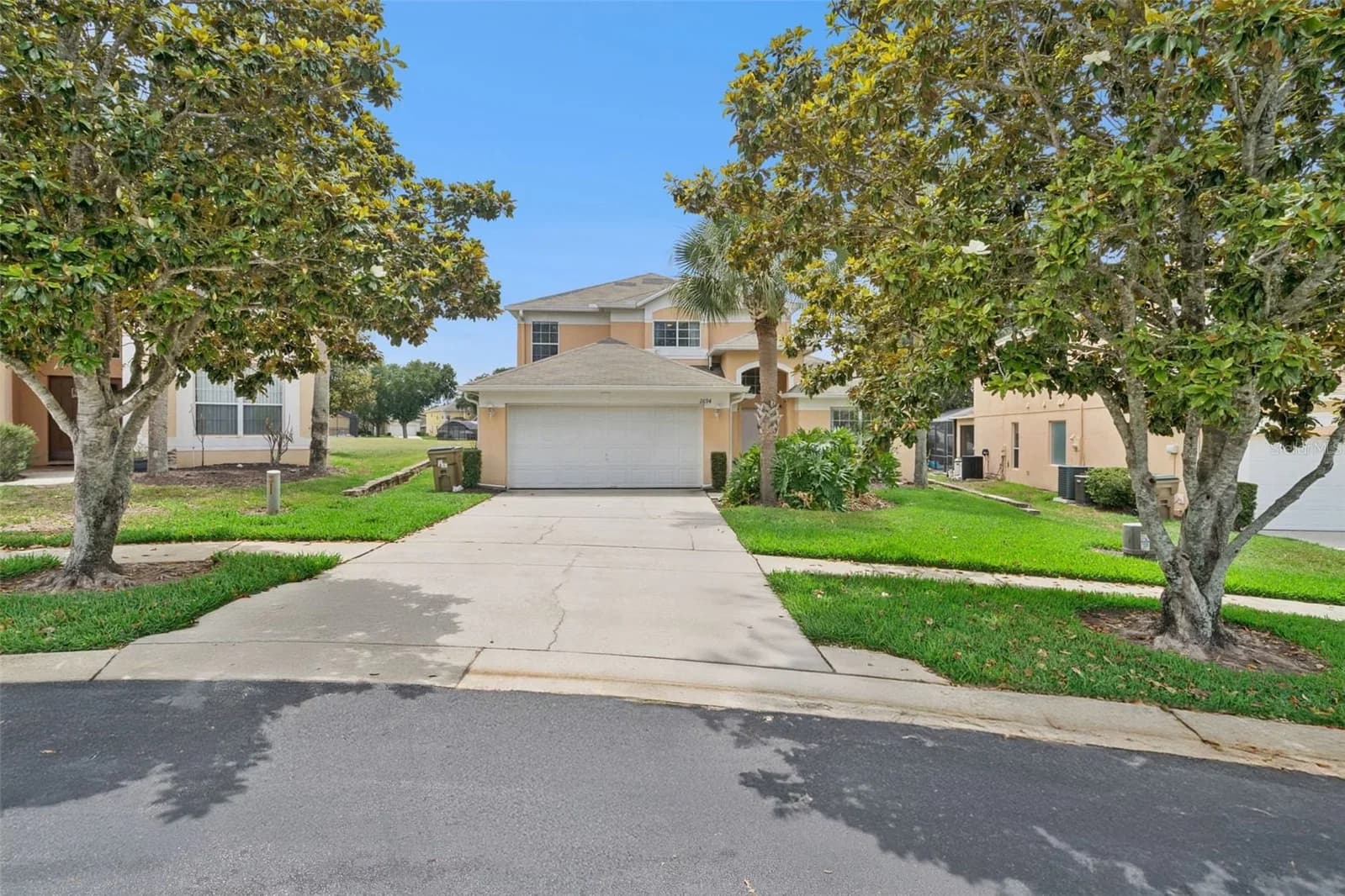 2694 LA ISLA, Kissimmee, FL 34747 3