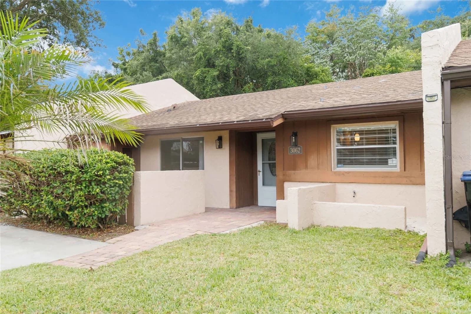 3062 STONECASTLE Road 4