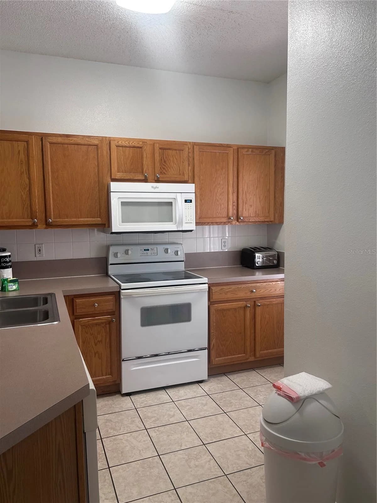 1064 PARK RIDGE 4