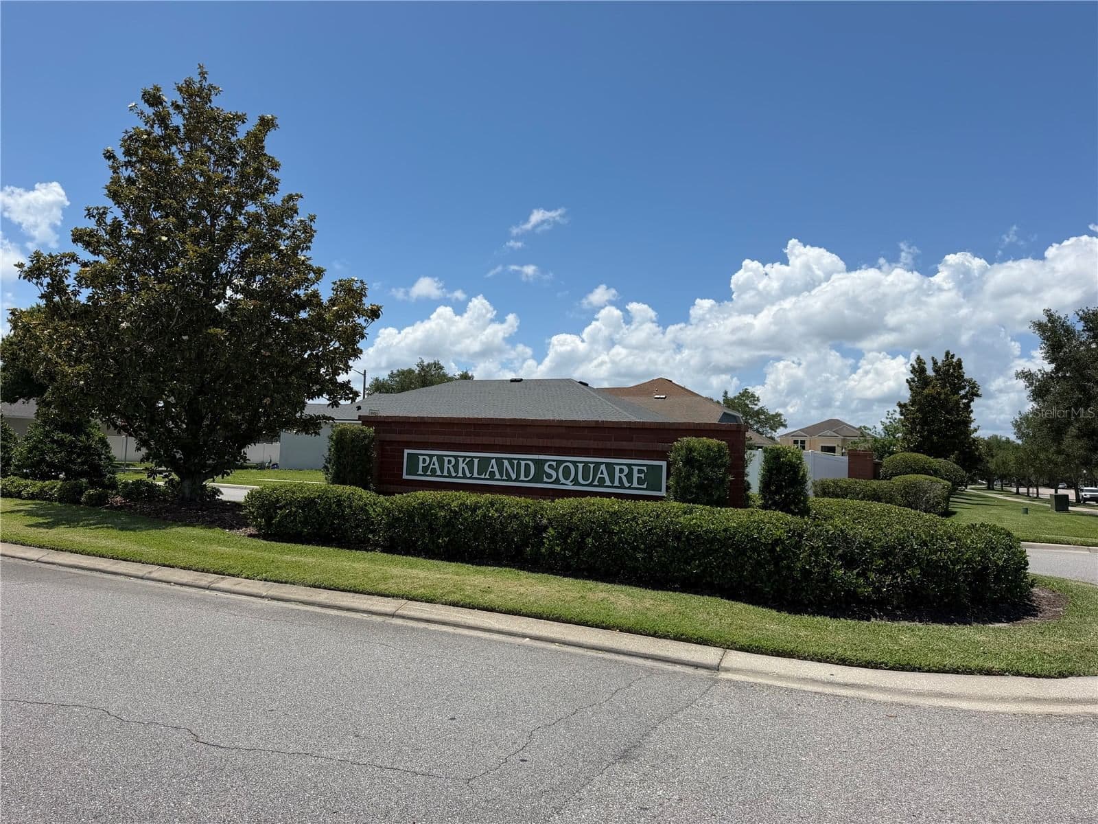 945 TRAMELLS, Kissimmee, FL 34744 3