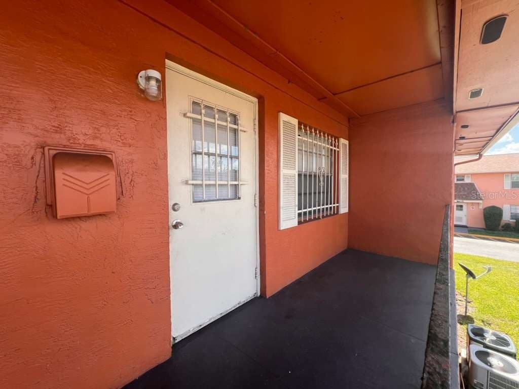 1665 OAK RIDGE Road #C, Orlando, FL 32809 2