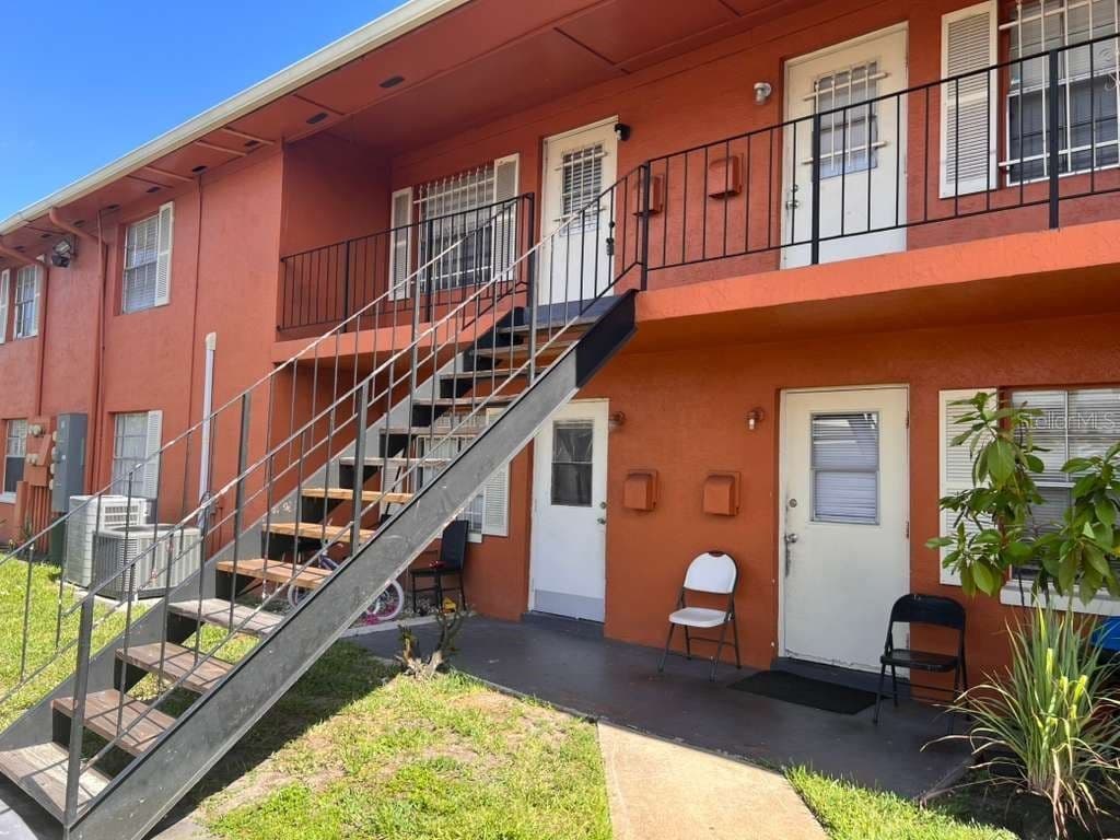 1665 OAK RIDGE Road #C, Orlando, FL 32809 3