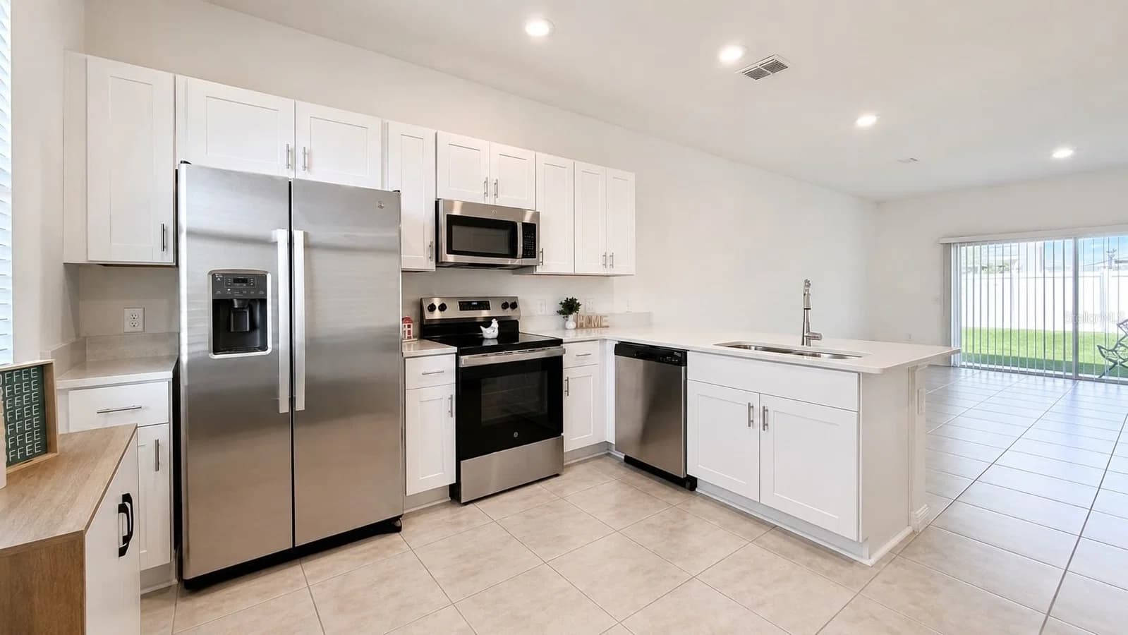 3244 SKYLINE, Kissimmee, FL 34758 2