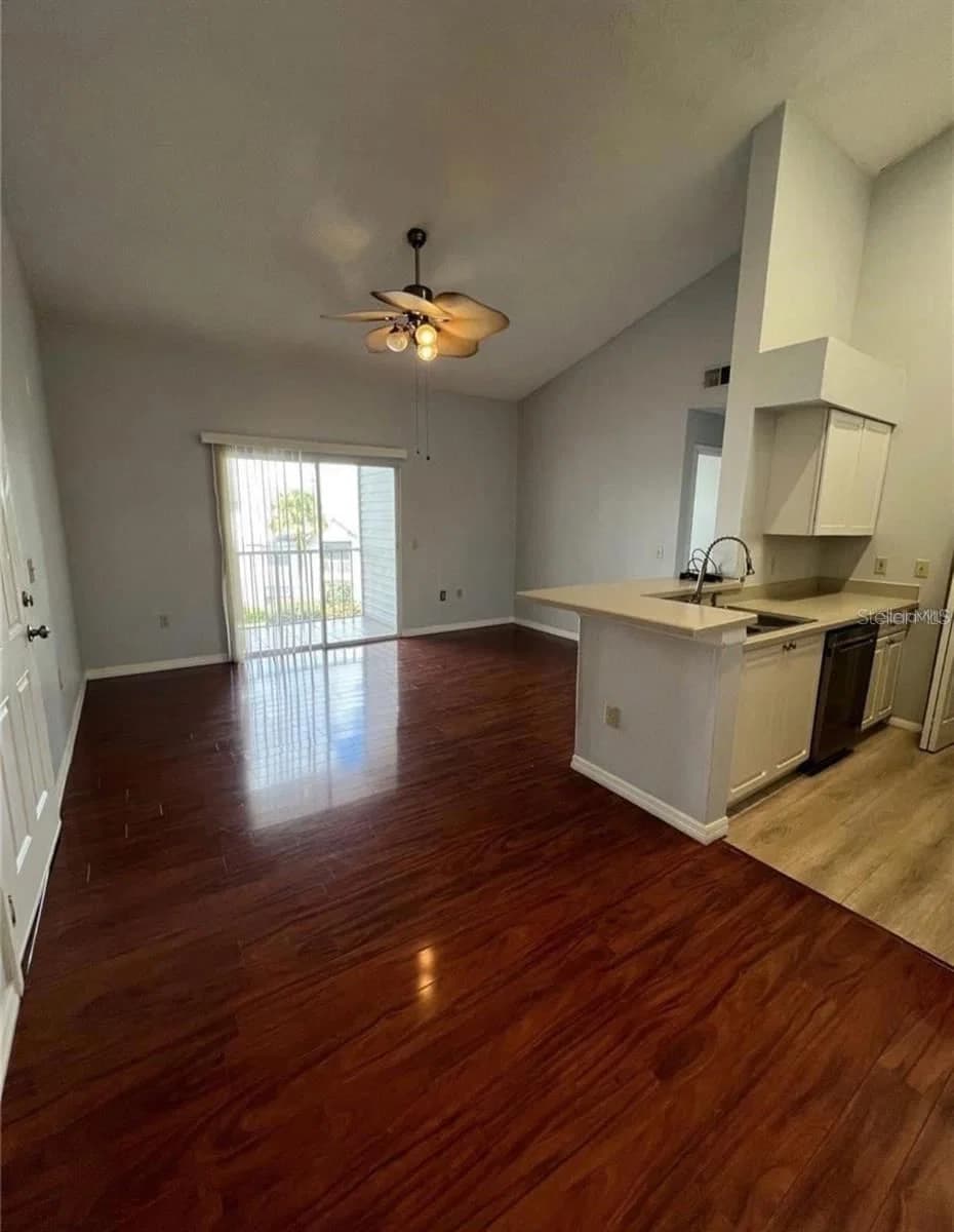 1226 BERMUDA LAKES 4