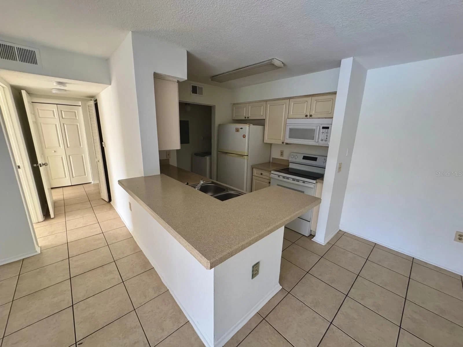 1222 BERMUDA LAKES, Kissimmee, FL 34741 3