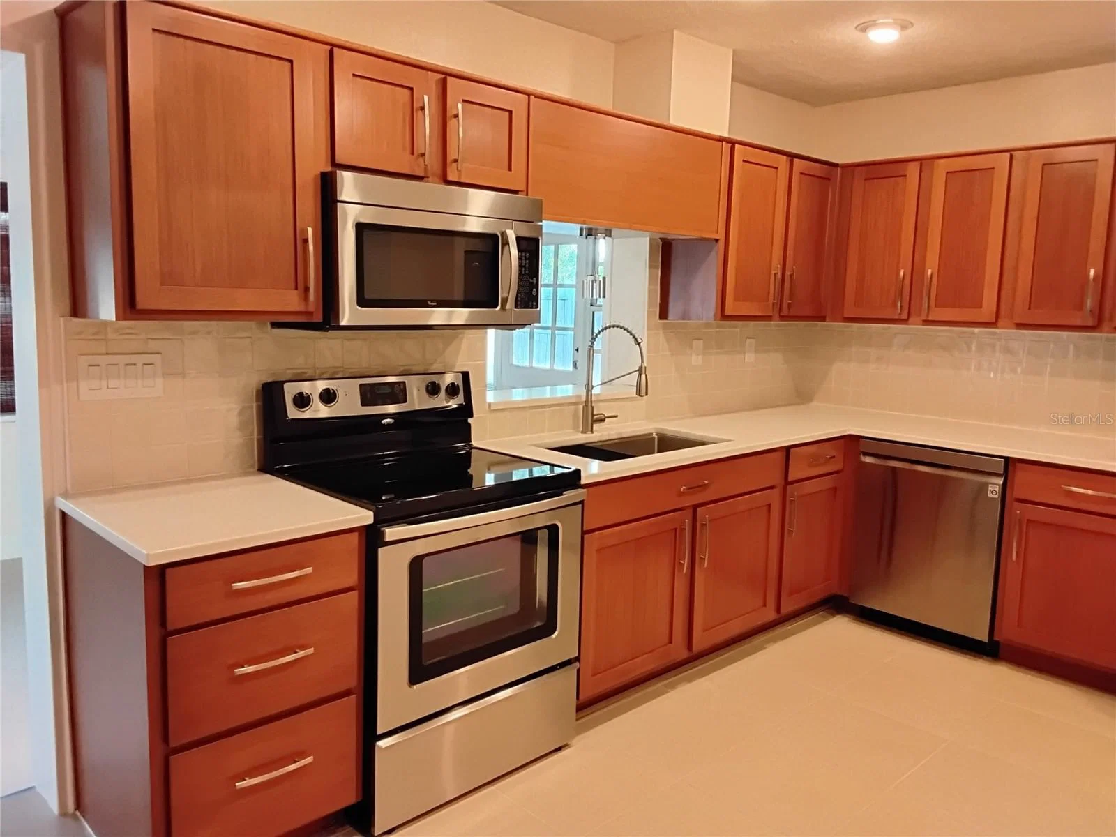 2818 MICHIGAN, Orlando, FL 32806 2