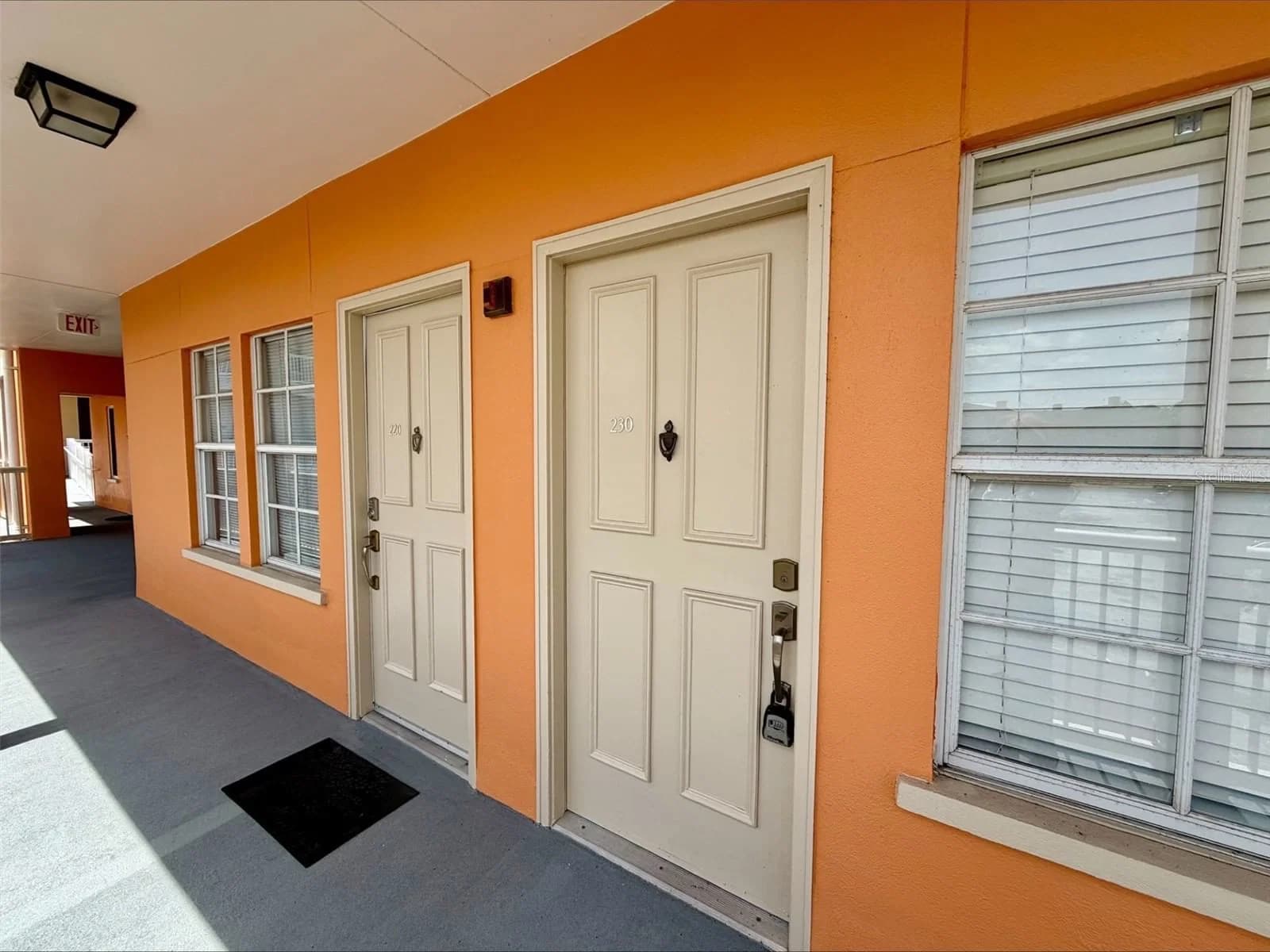 606 MARKET 2