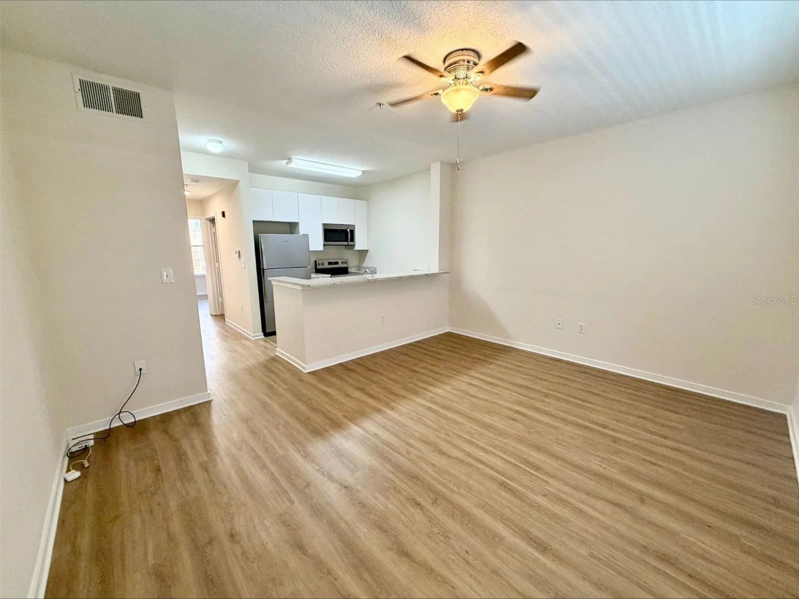 606 MARKET 5