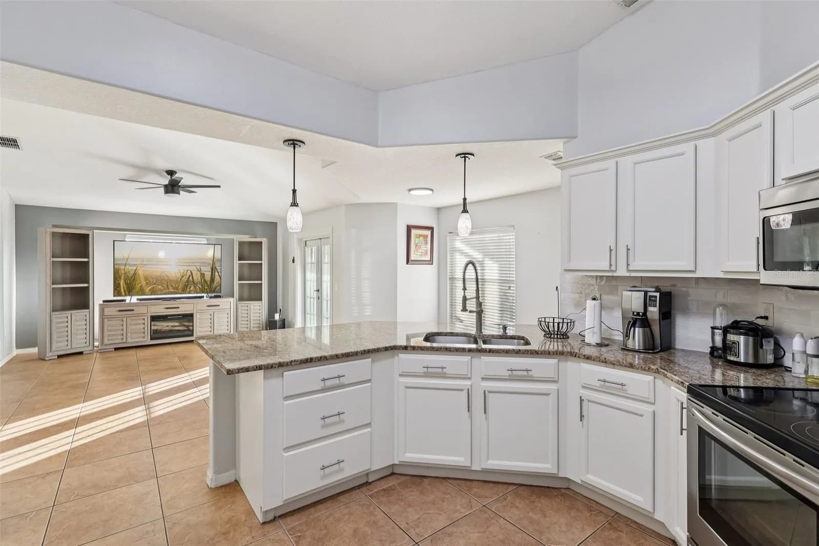 402 OHIO, Kissimmee, FL 34759 3