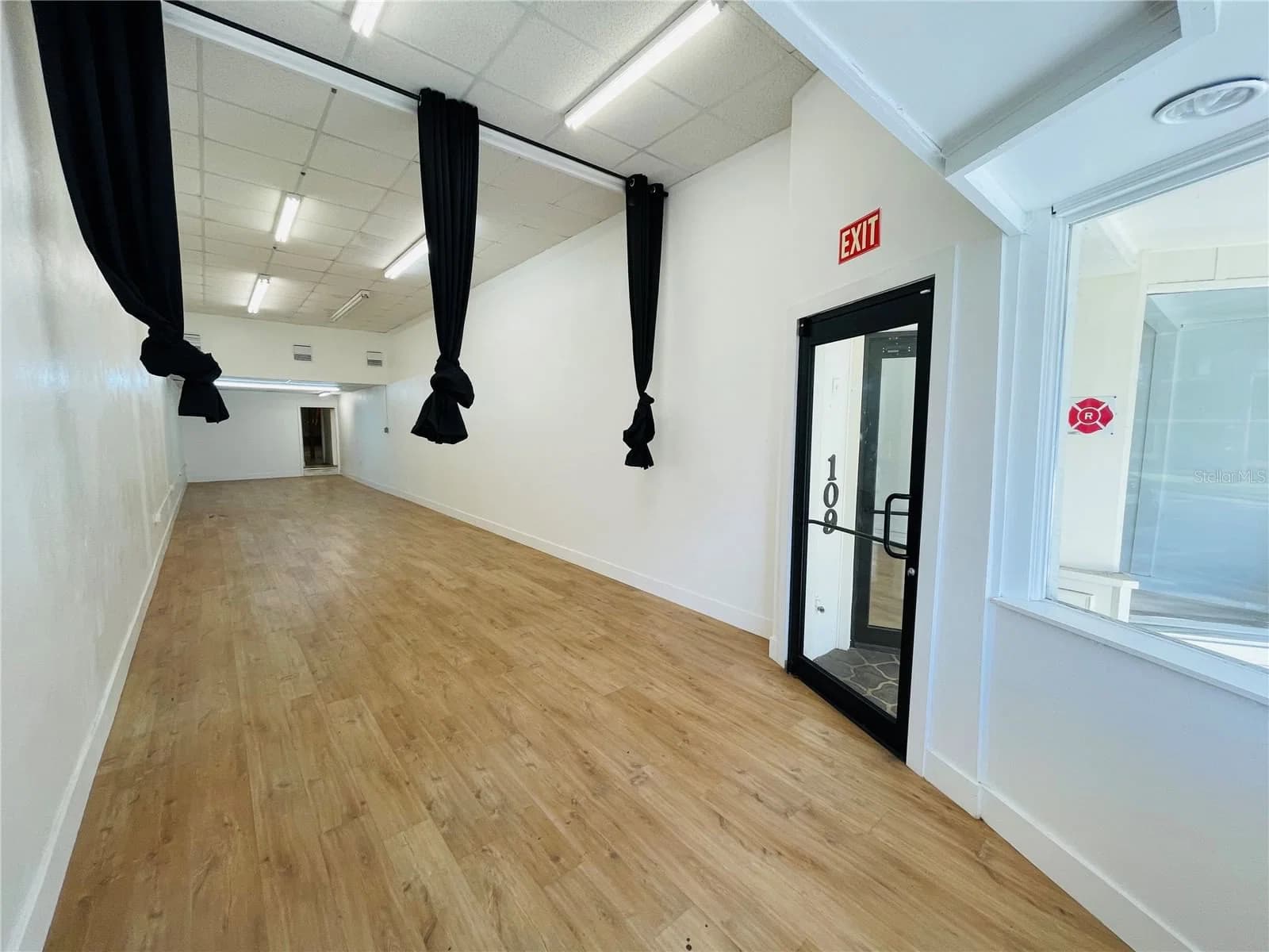 109 BROADWAY 5