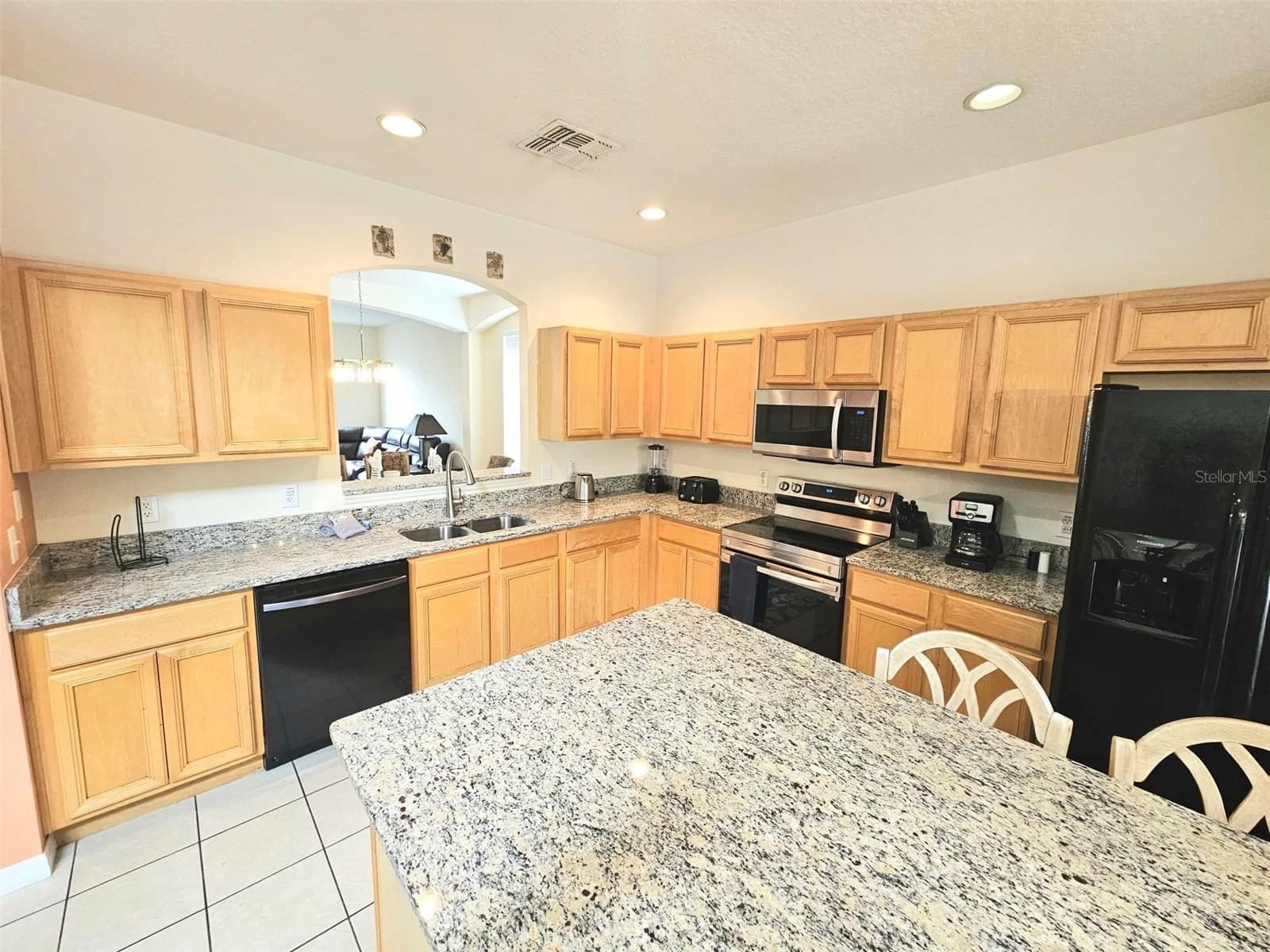 207 HIDEAWAY BEACH 4