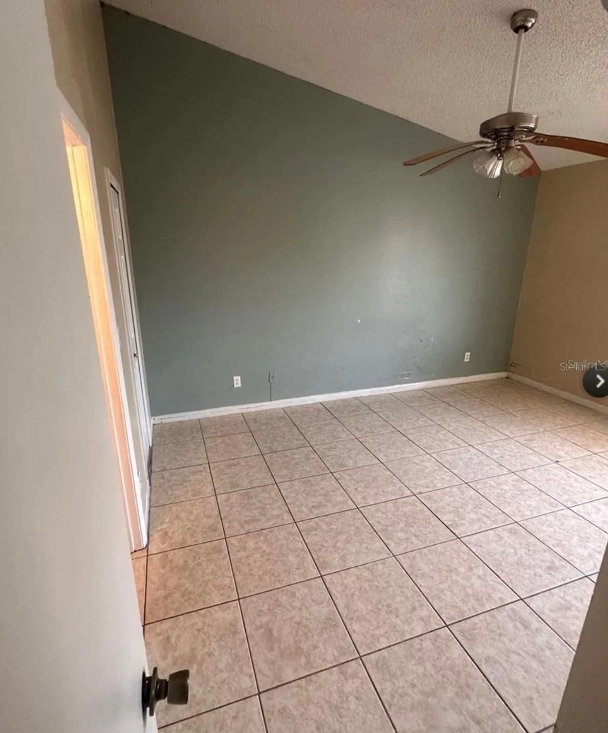 5213 VIA HACIENDA 5