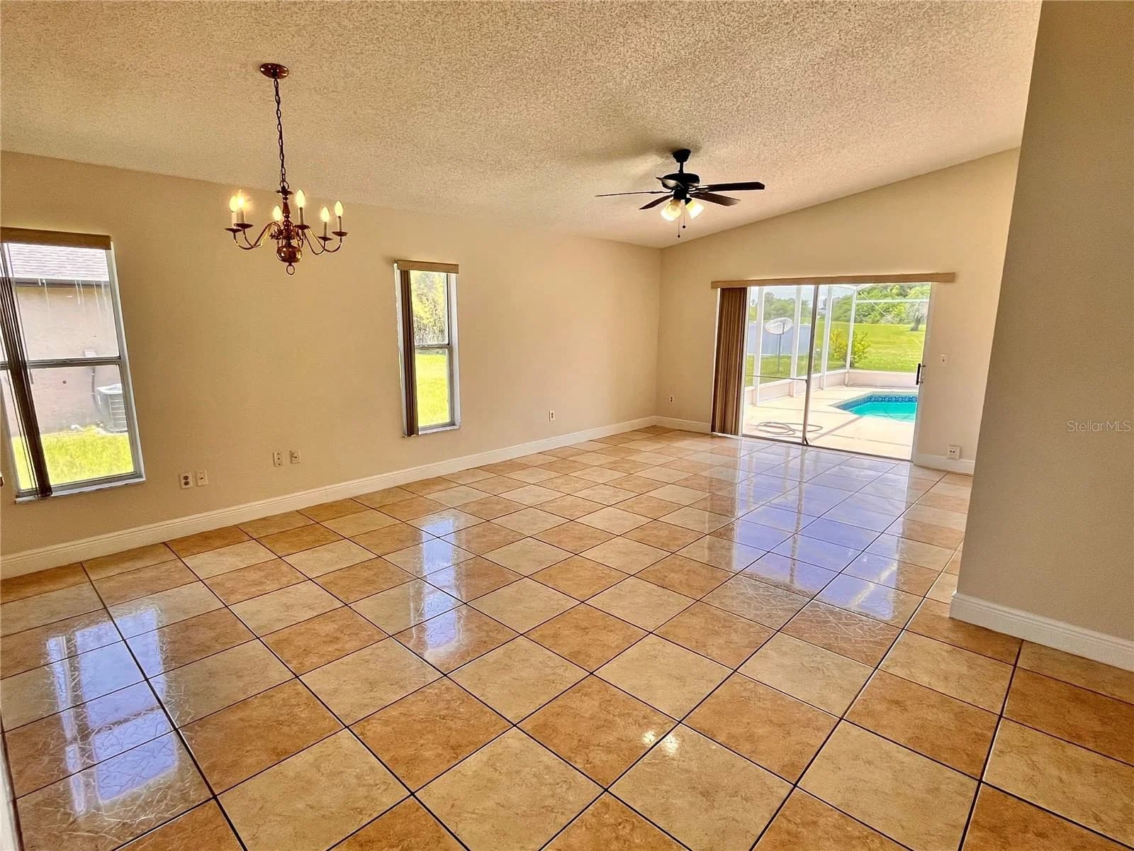 13534 TEXAS WOODS, Orlando, FL 32824 2