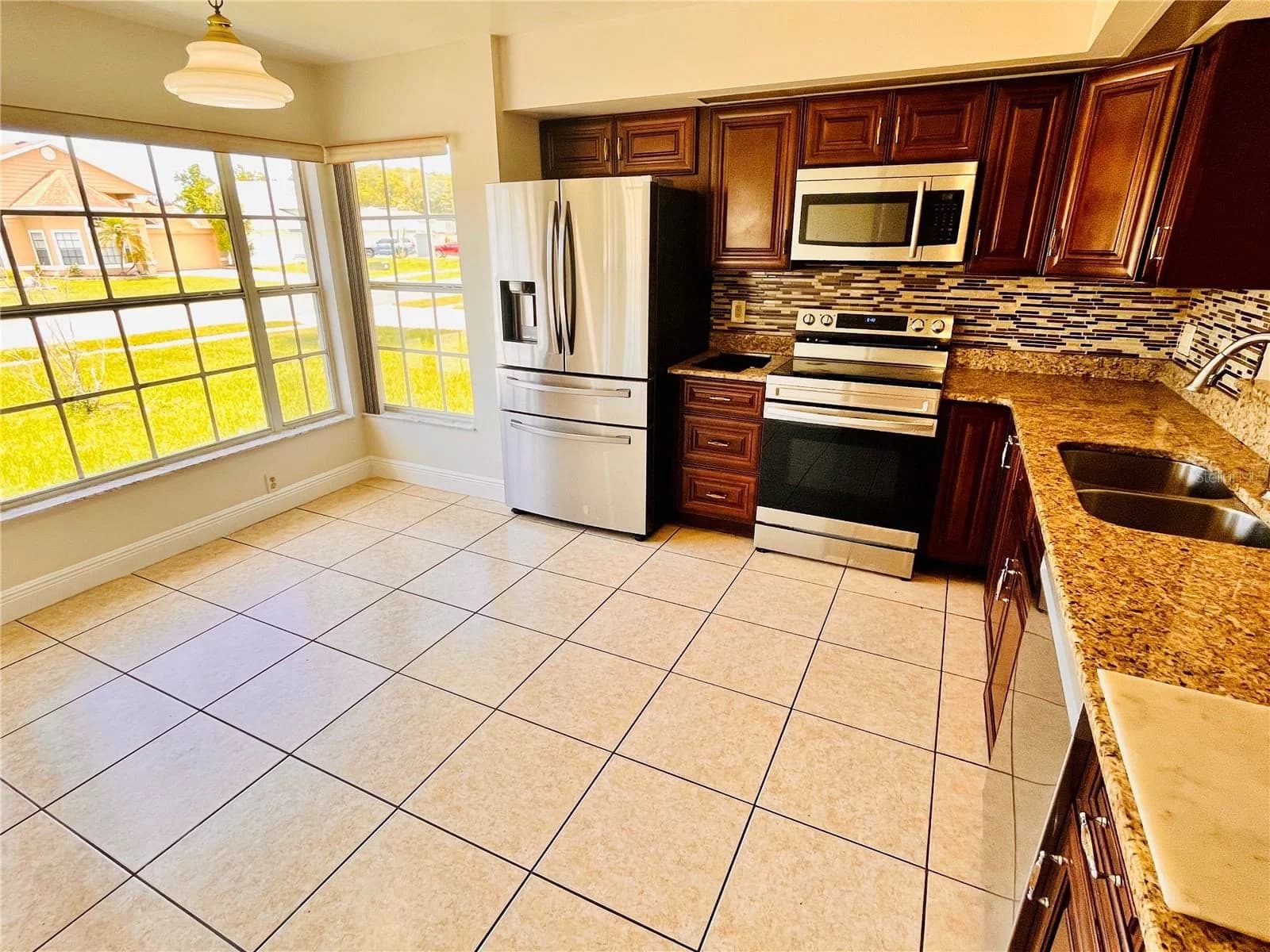 13534 TEXAS WOODS, Orlando, FL 32824 3