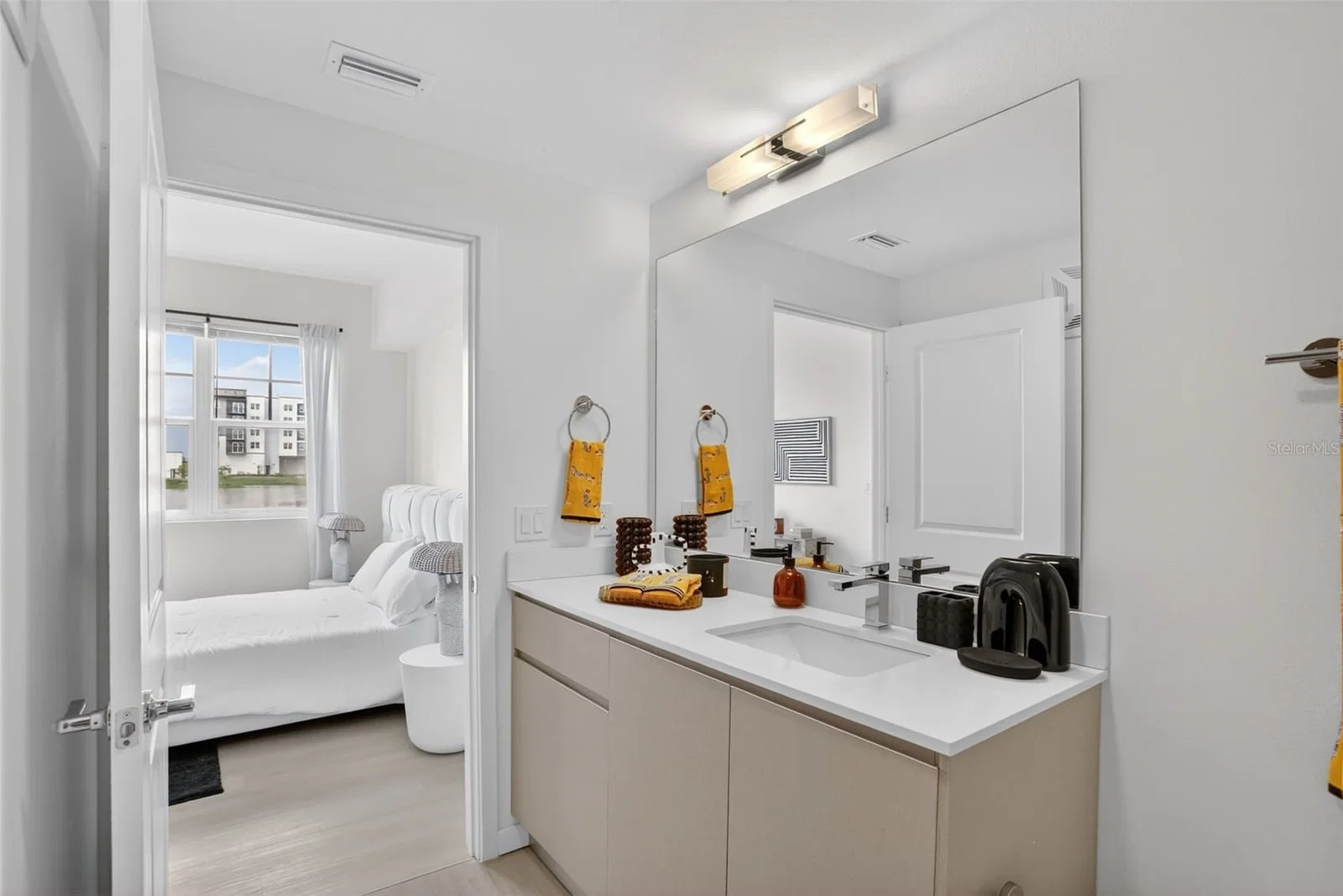 5579 MILLENIA PARK 4