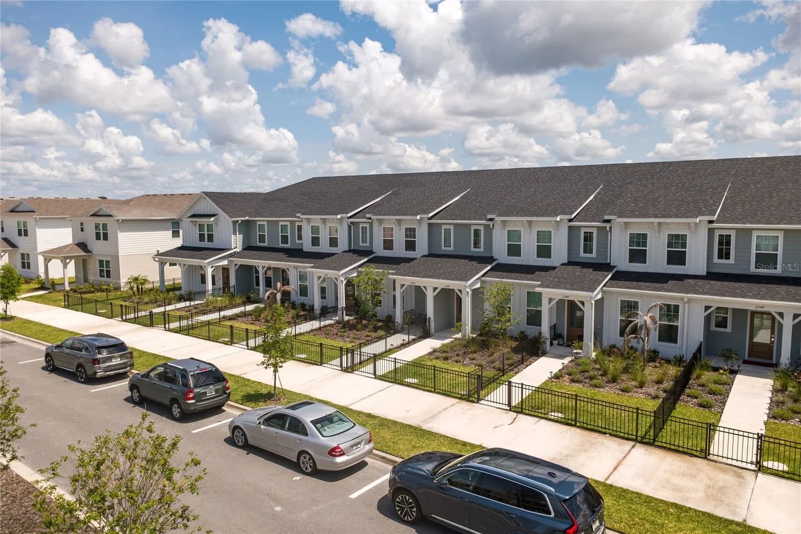 2345 SOUTHBURY 4