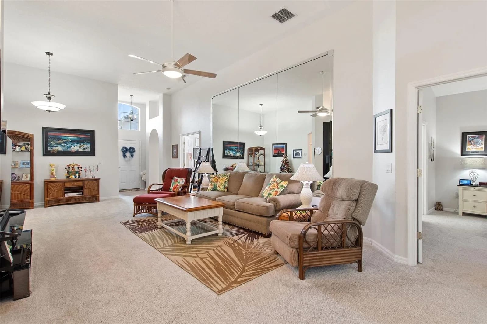 215 FITZGERALD LN 3