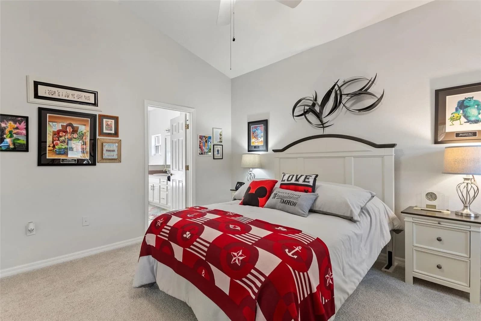 215 FITZGERALD LN 5