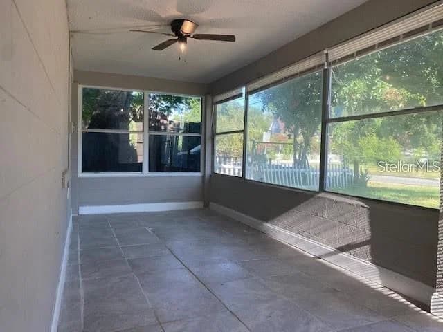 907 COLUMBIA, Orlando, FL 32805 2