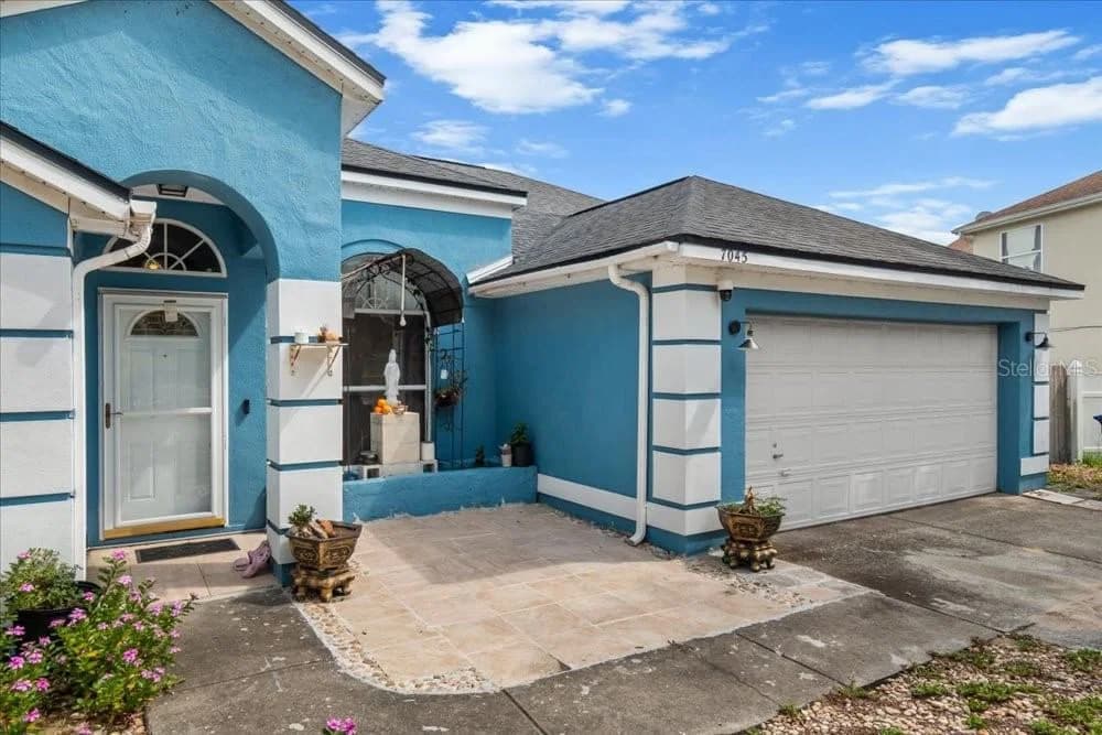 7045 CORAL COVE 4