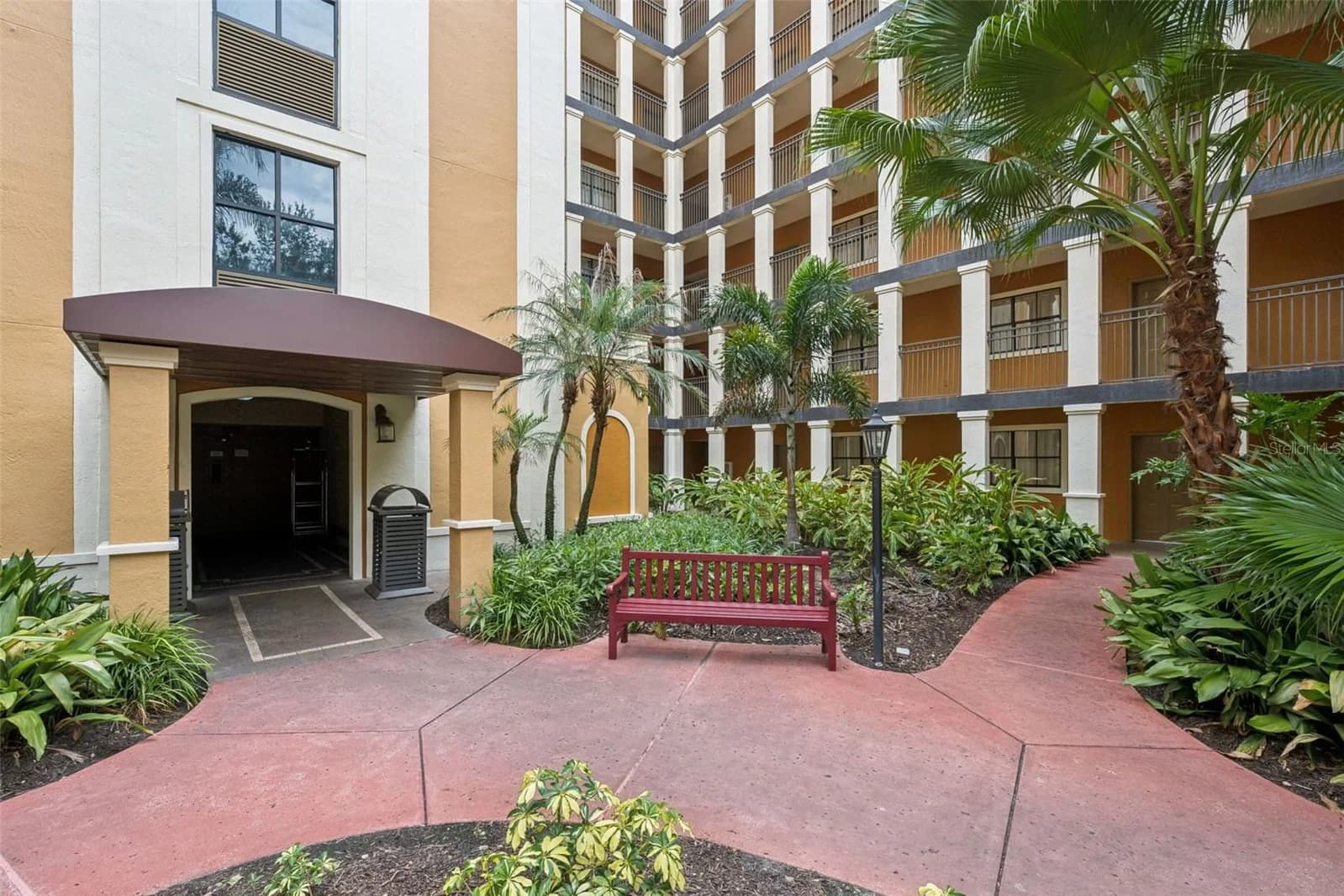 12538 FLORIDAYS RESORT 4