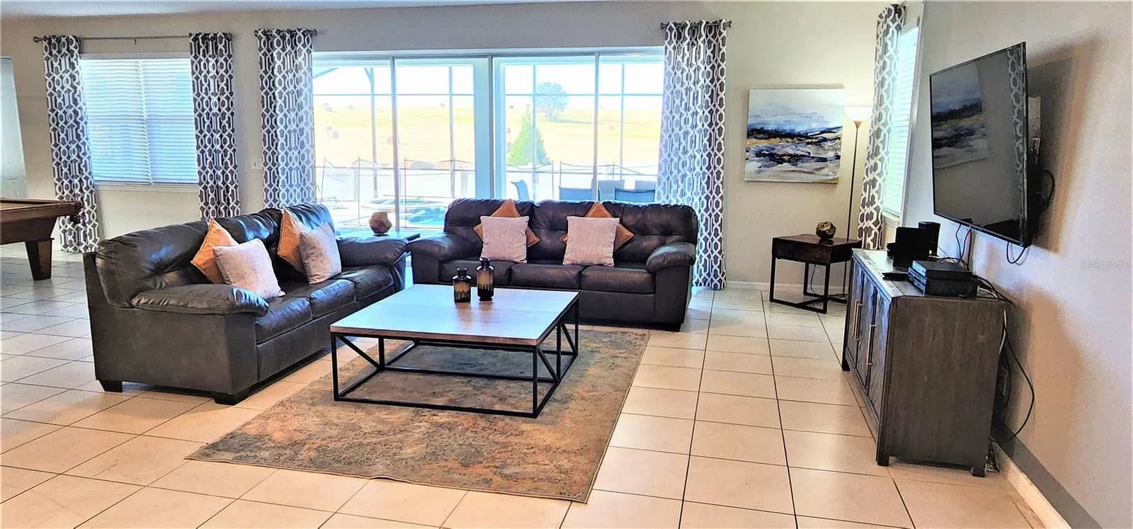 1754 CARIBBEAN VIEW 3