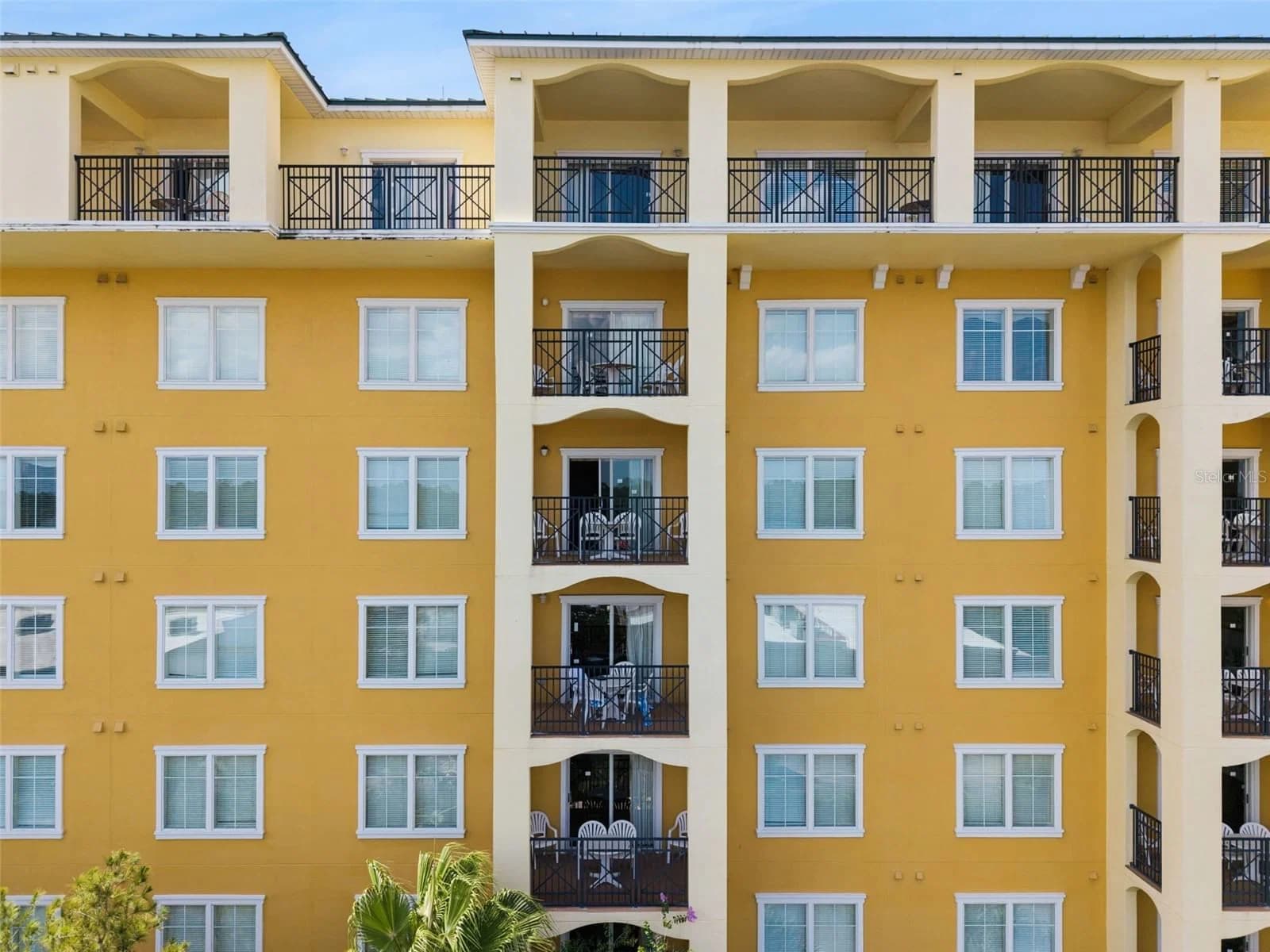 8100 POINCIANA, Orlando, FL 32821 2